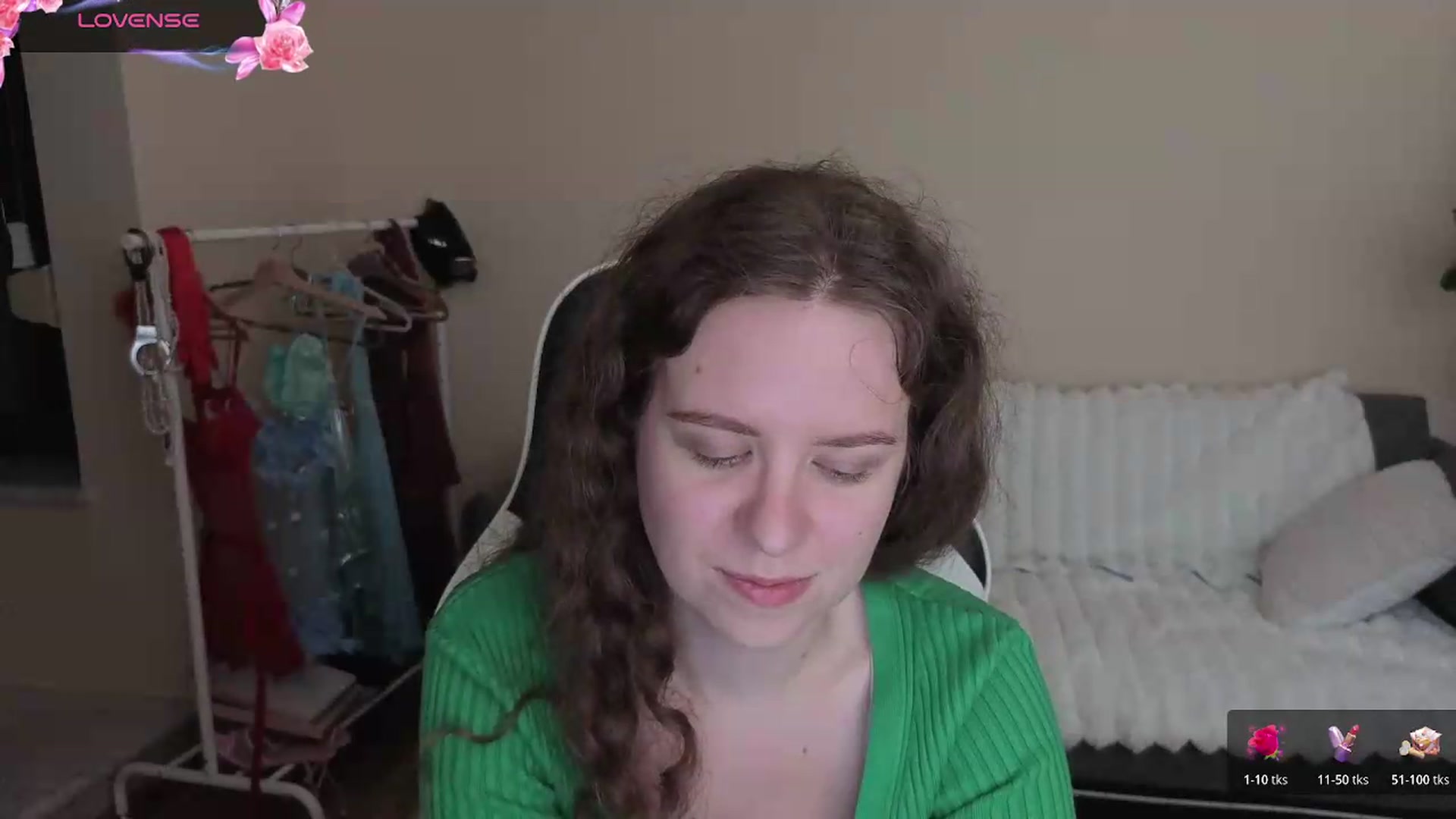 Gallery image thumbnail from BlueFlowerr's myfreecams stream on, 08/22/2026, 19:28 image 7 of 20