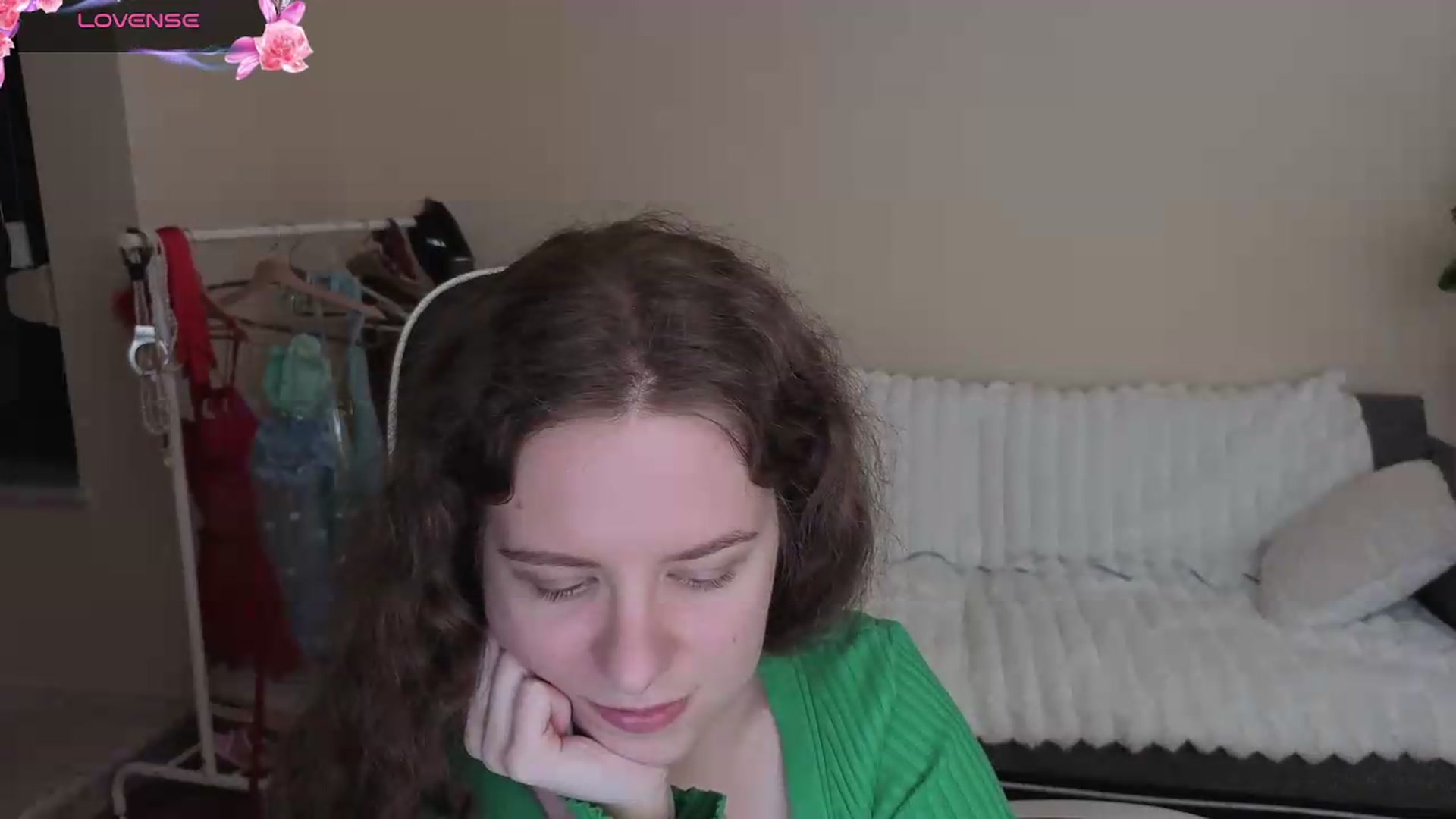 Gallery image thumbnail from BlueFlowerr's myfreecams stream on, 08/22/2026, 19:28 image 17 of 20