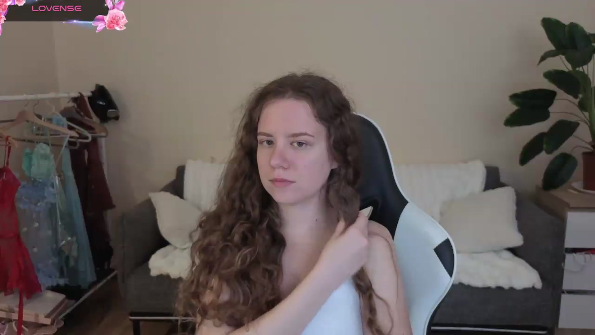Gallery image thumbnail from BlueFlowerr's myfreecams stream on, 08/23/2026, 15:40 image 11 of 20