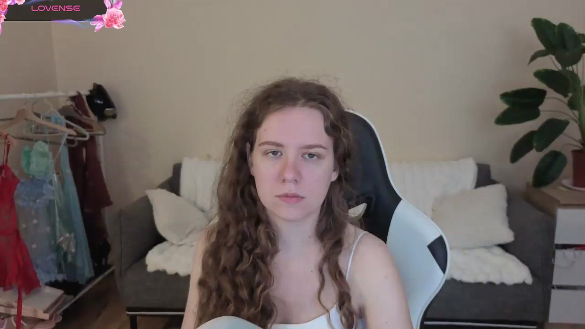 Gallery image thumbnail from BlueFlowerr's myfreecams stream on, 08/23/2026, 15:40 image 2 of 20