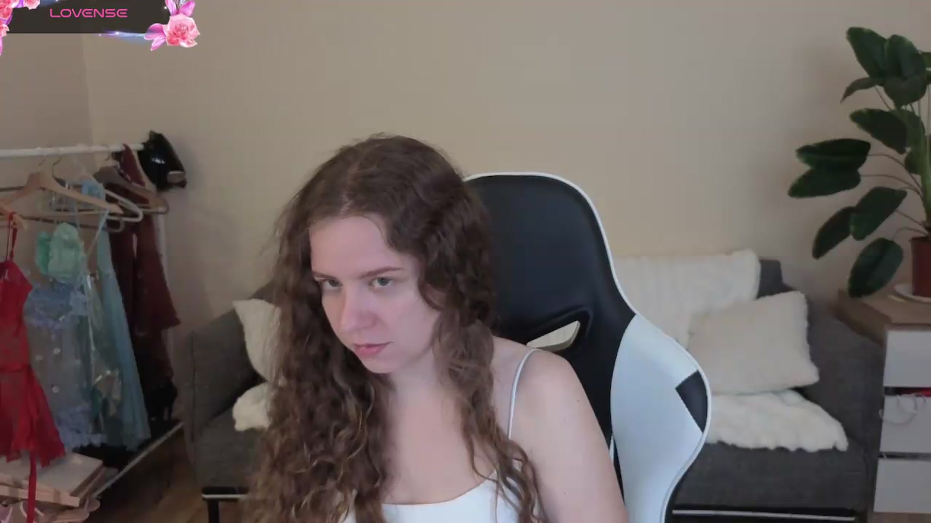 Gallery image thumbnail from BlueFlowerr's myfreecams stream on, 08/23/2026, 15:40 image 12 of 20