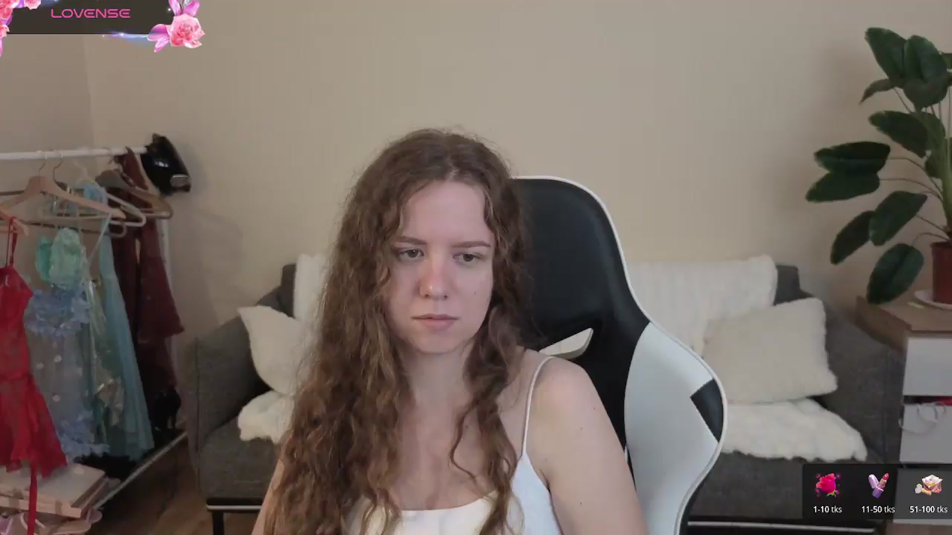 Gallery image thumbnail from BlueFlowerr's myfreecams stream on, 08/23/2026, 15:40 image 16 of 20