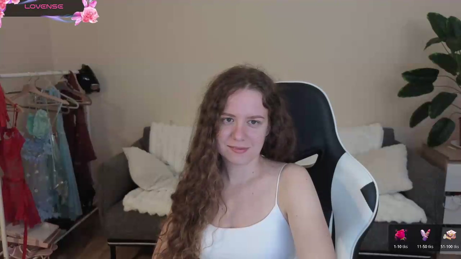 Gallery image thumbnail from BlueFlowerr's myfreecams stream on, 08/23/2026, 16:53 image 9 of 20
