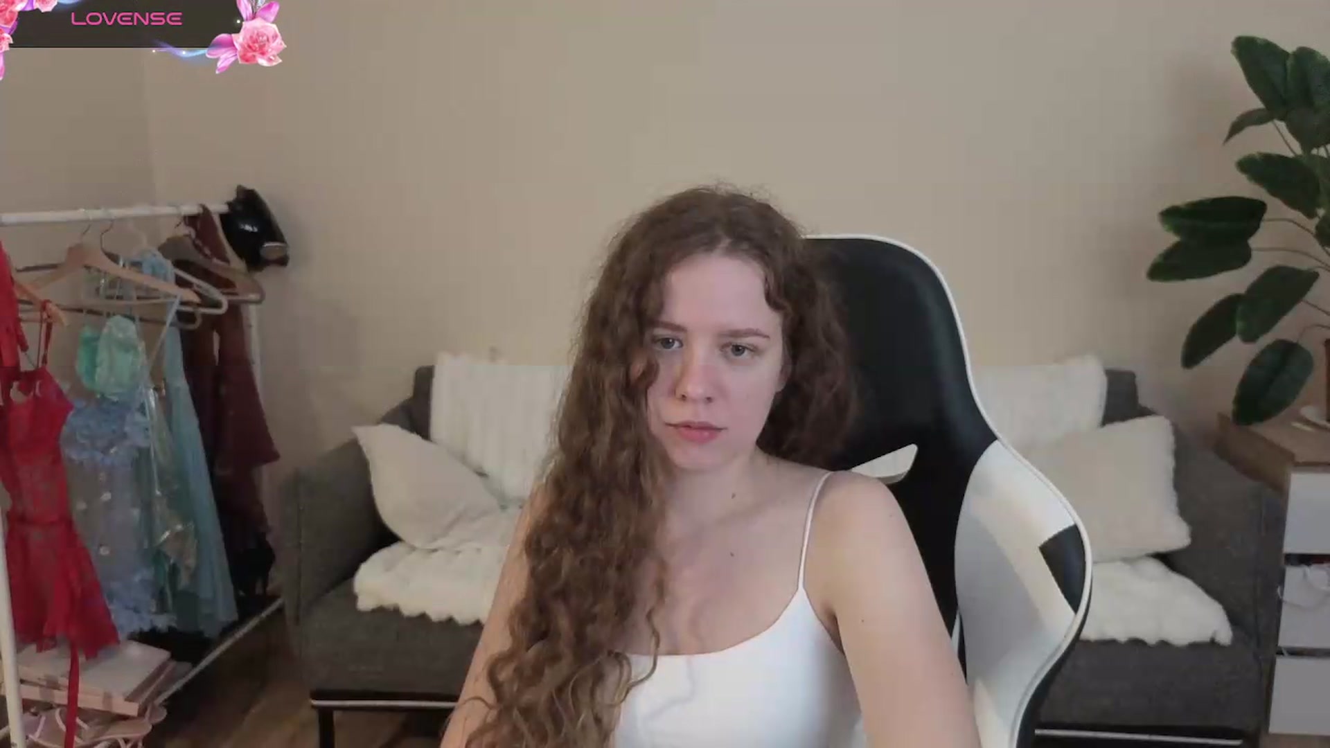 Gallery image thumbnail from BlueFlowerr's myfreecams stream on, 08/23/2026, 16:53 image 2 of 20