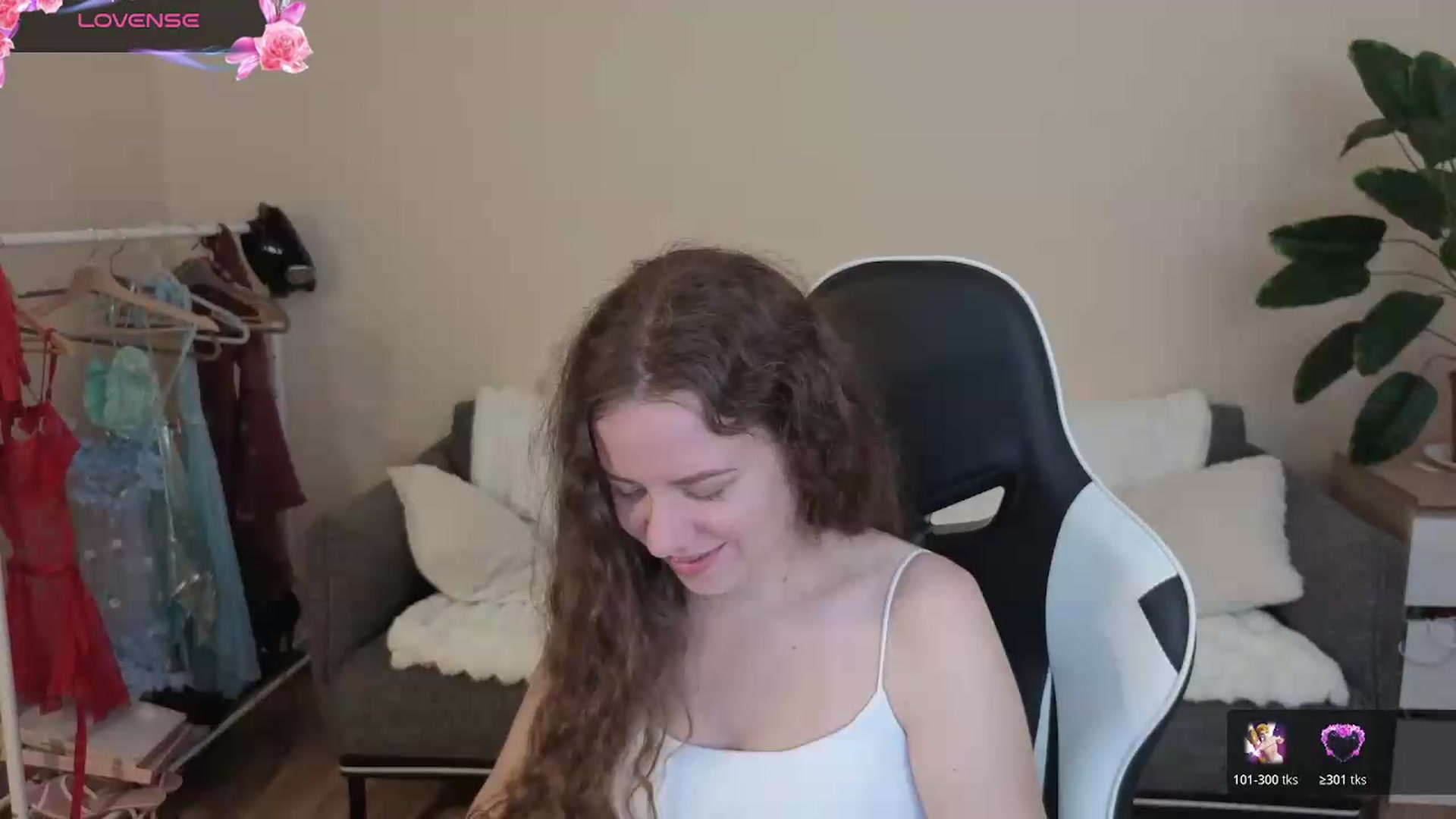 Gallery image thumbnail from BlueFlowerr's myfreecams stream on, 08/23/2026, 16:53 image 15 of 20
