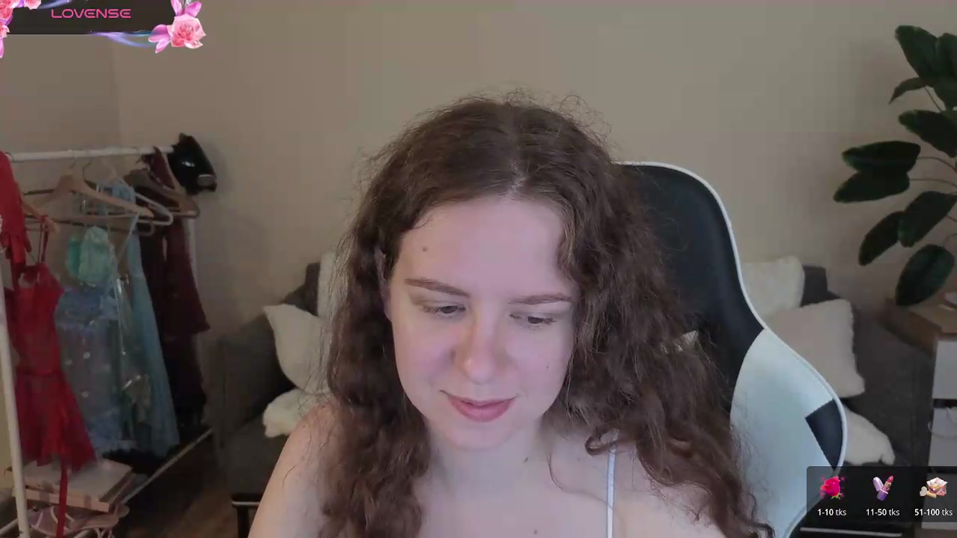 Gallery image thumbnail from BlueFlowerr's myfreecams stream on, 08/23/2026, 17:42 image 20 of 20