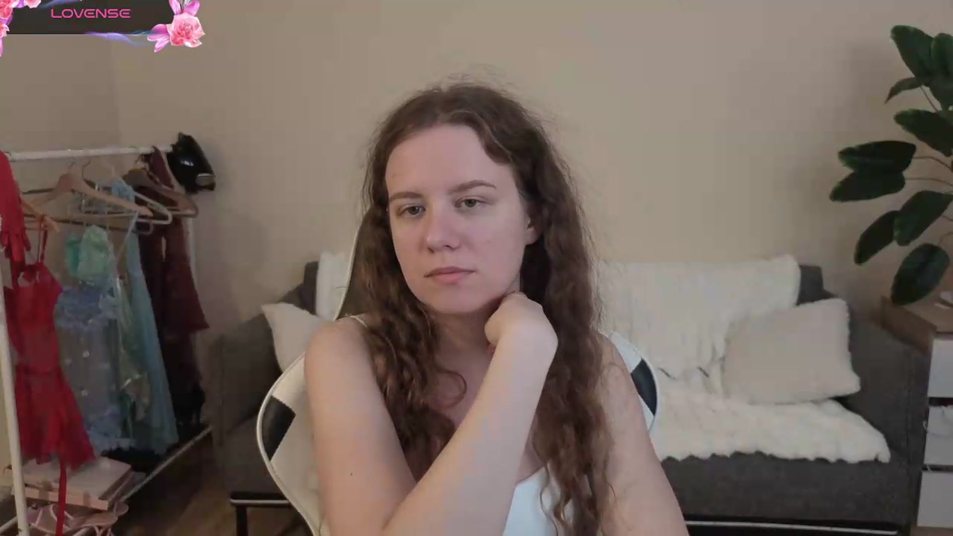 Gallery image thumbnail from BlueFlowerr's myfreecams stream on, 08/23/2026, 17:42 image 4 of 20