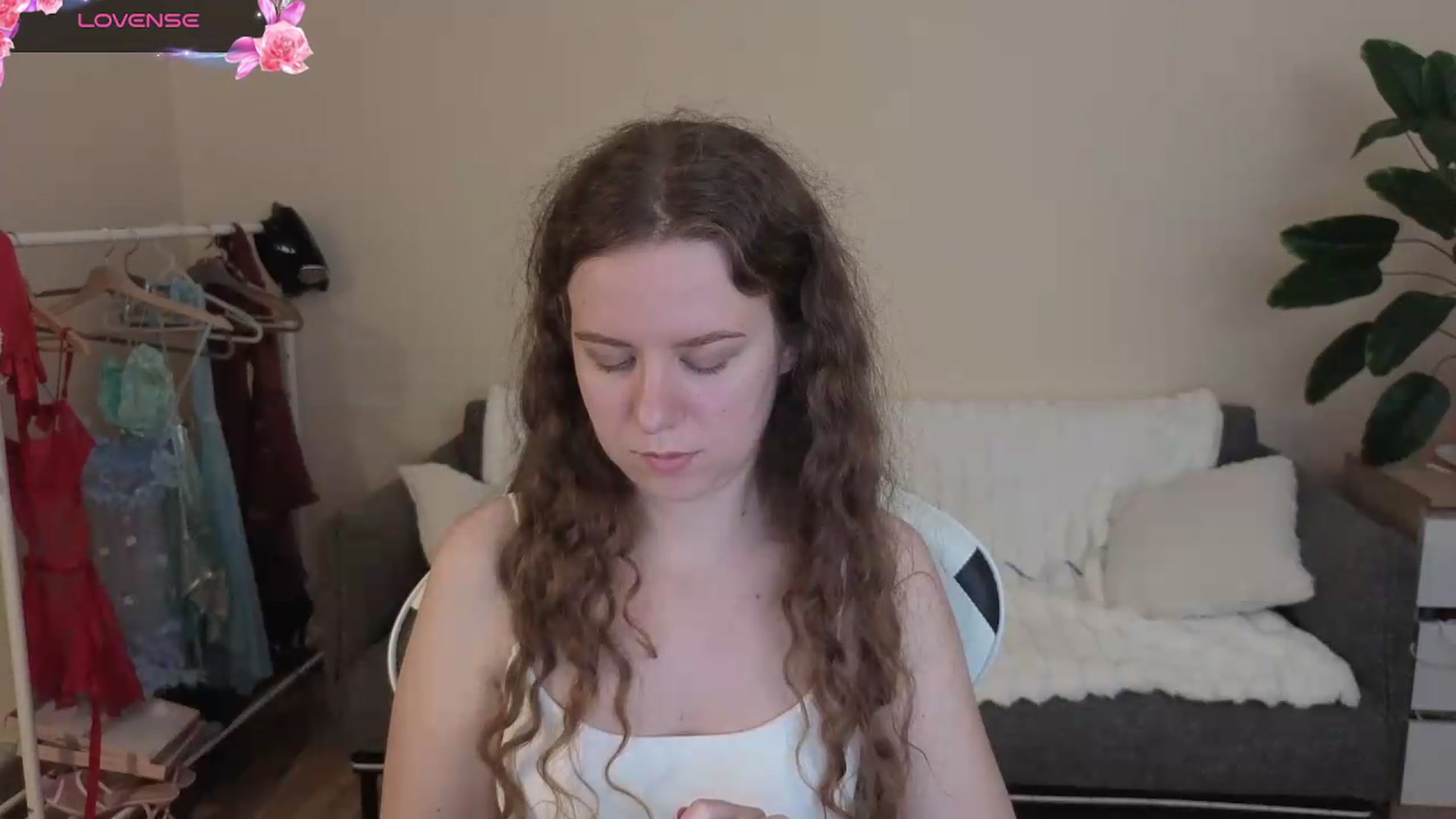 Gallery image thumbnail from BlueFlowerr's myfreecams stream on, 08/23/2026, 17:42 image 3 of 20