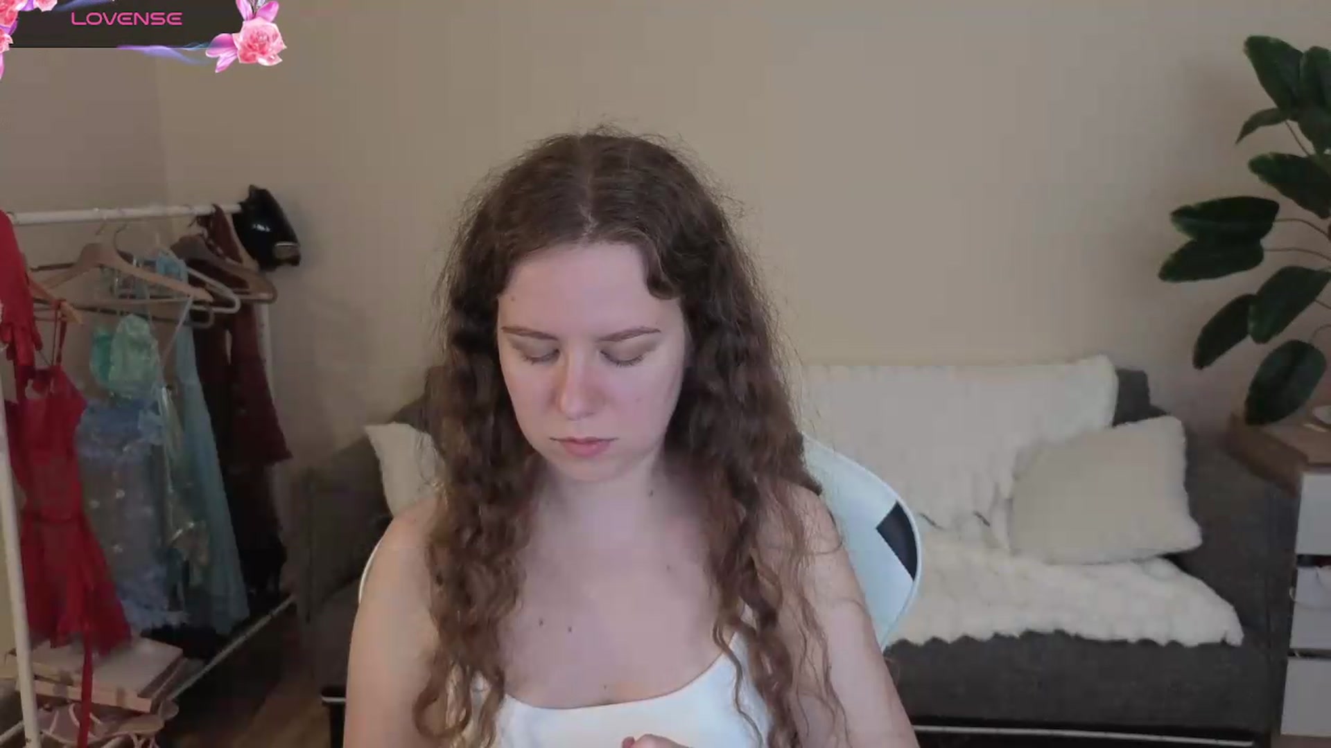 Gallery image thumbnail from BlueFlowerr's myfreecams stream on, 08/23/2026, 17:42 image 8 of 20