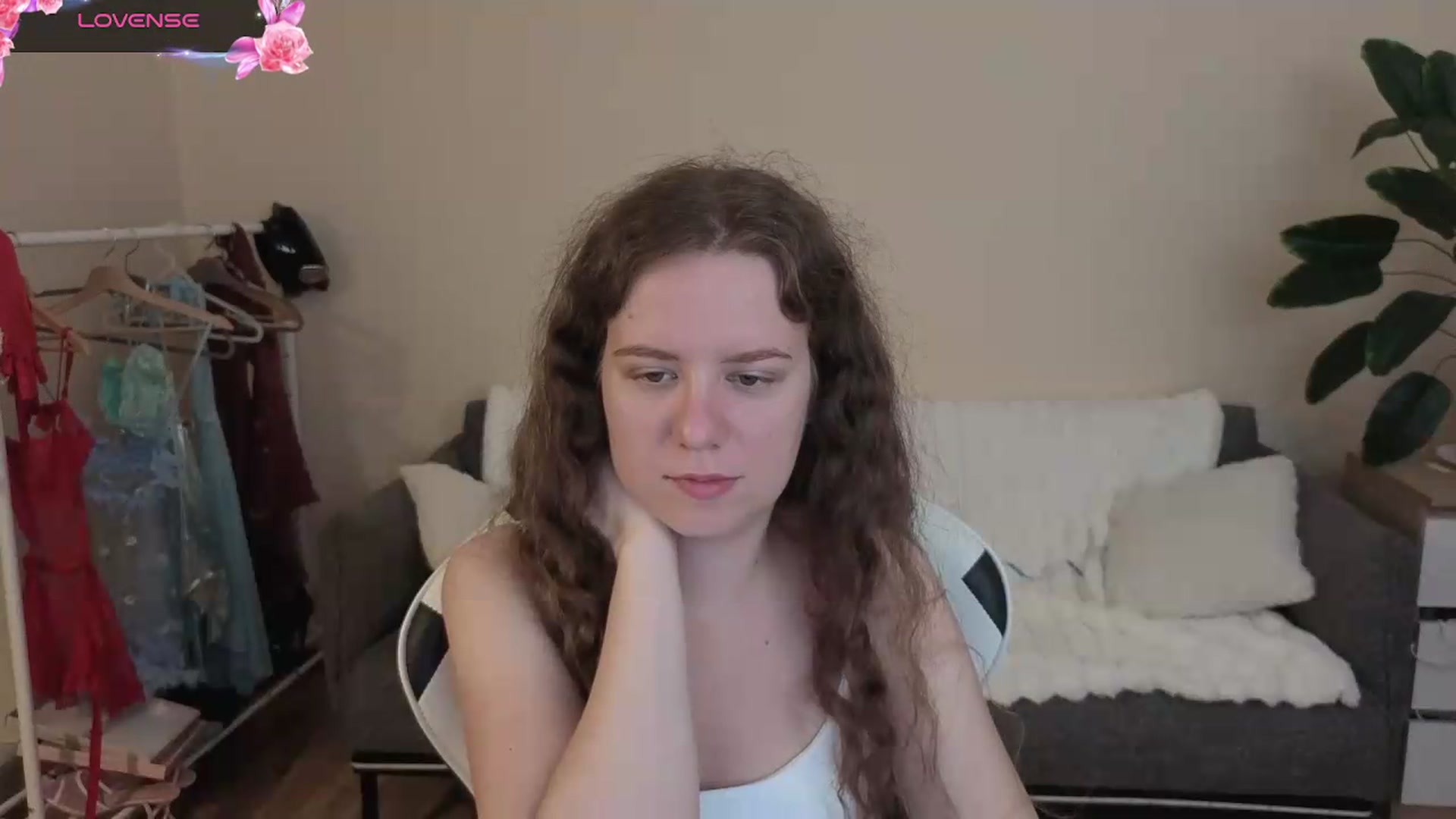Gallery image thumbnail from BlueFlowerr's myfreecams stream on, 08/23/2026, 17:42 image 9 of 20
