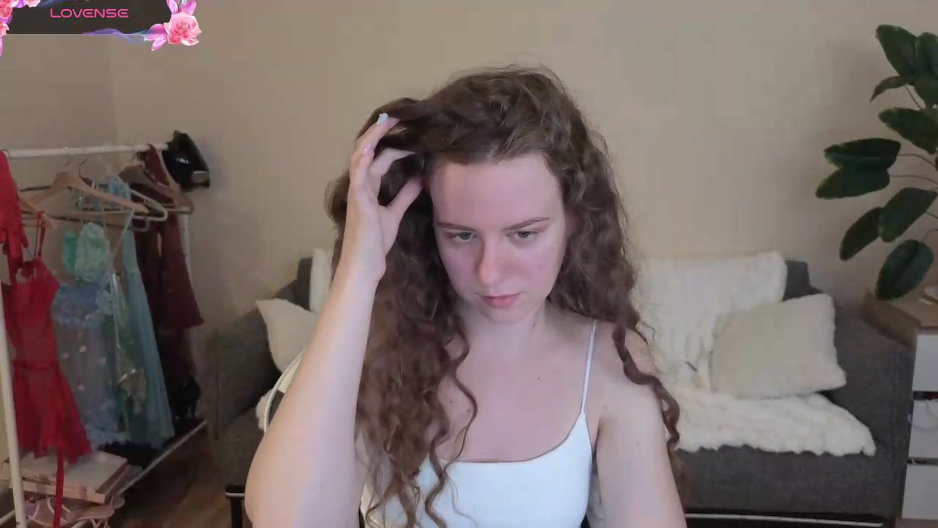 Gallery image thumbnail from BlueFlowerr's myfreecams stream on, 08/23/2026, 18:25 image 11 of 20