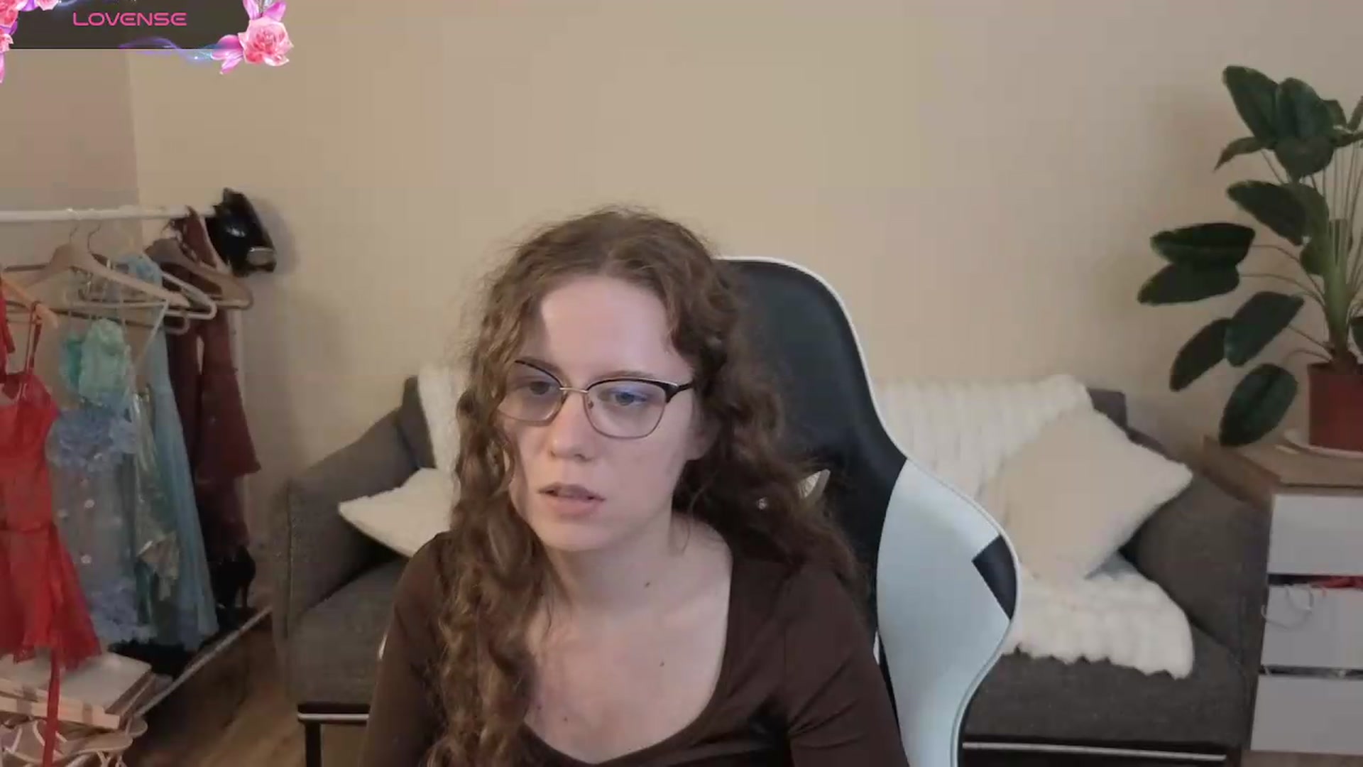 Gallery image thumbnail from BlueFlowerr's myfreecams stream on, 08/24/2026, 19:17 image 10 of 20