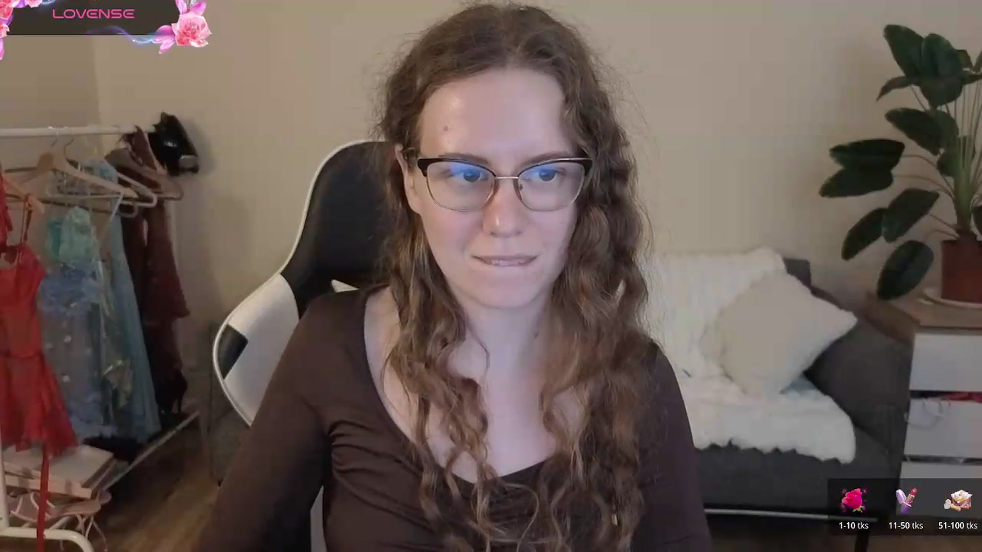 Gallery image thumbnail from BlueFlowerr's myfreecams stream on, 08/24/2026, 20:32 image 7 of 20