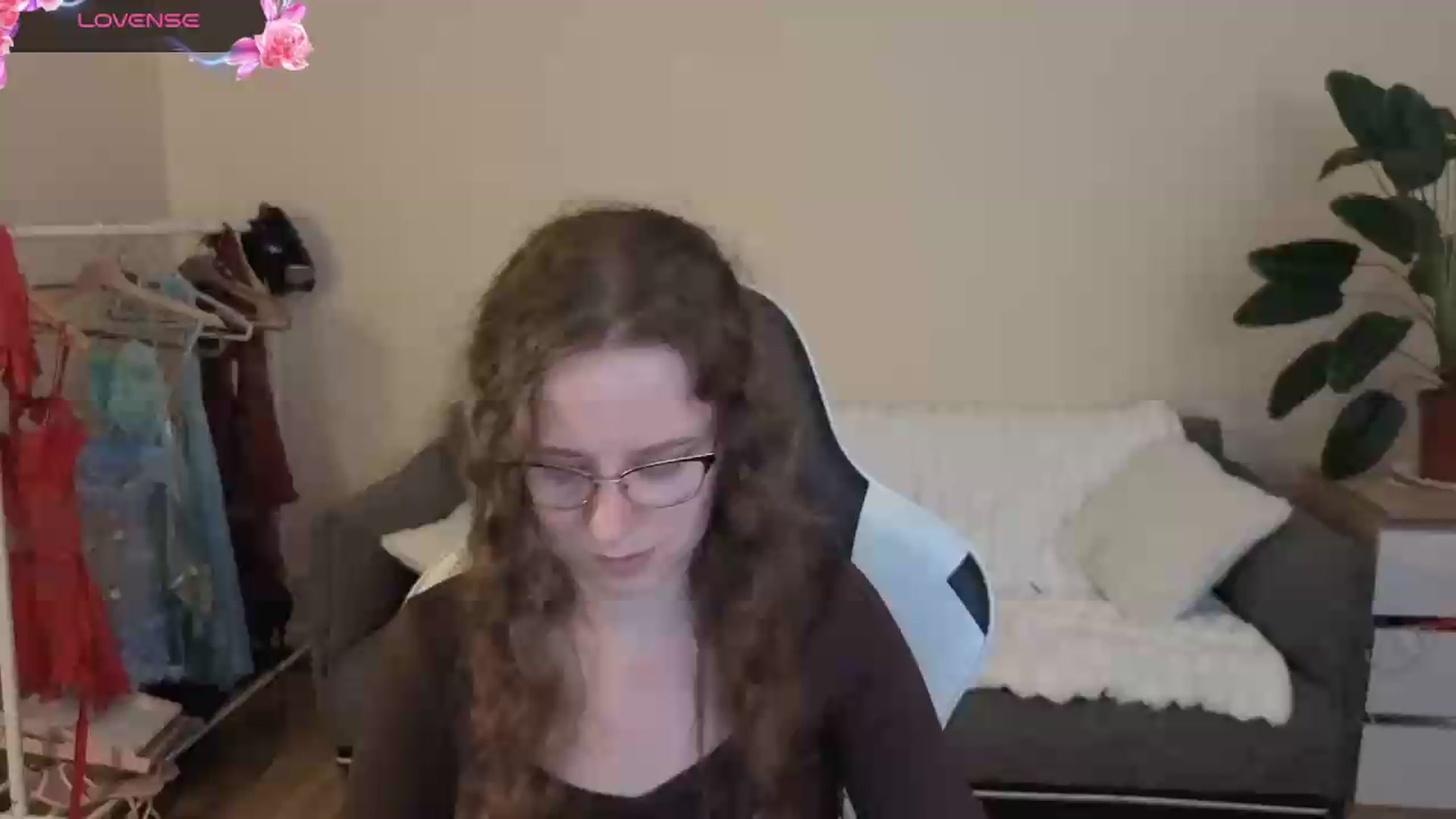 Gallery image thumbnail from BlueFlowerr's myfreecams stream on, 08/24/2026, 20:32 image 1 of 20