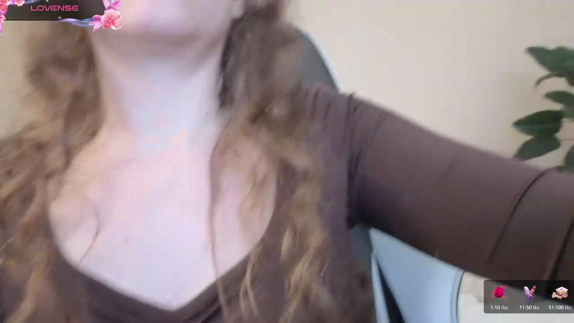 Gallery image thumbnail from BlueFlowerr's myfreecams stream on, 08/24/2026, 22:43 image 9 of 20