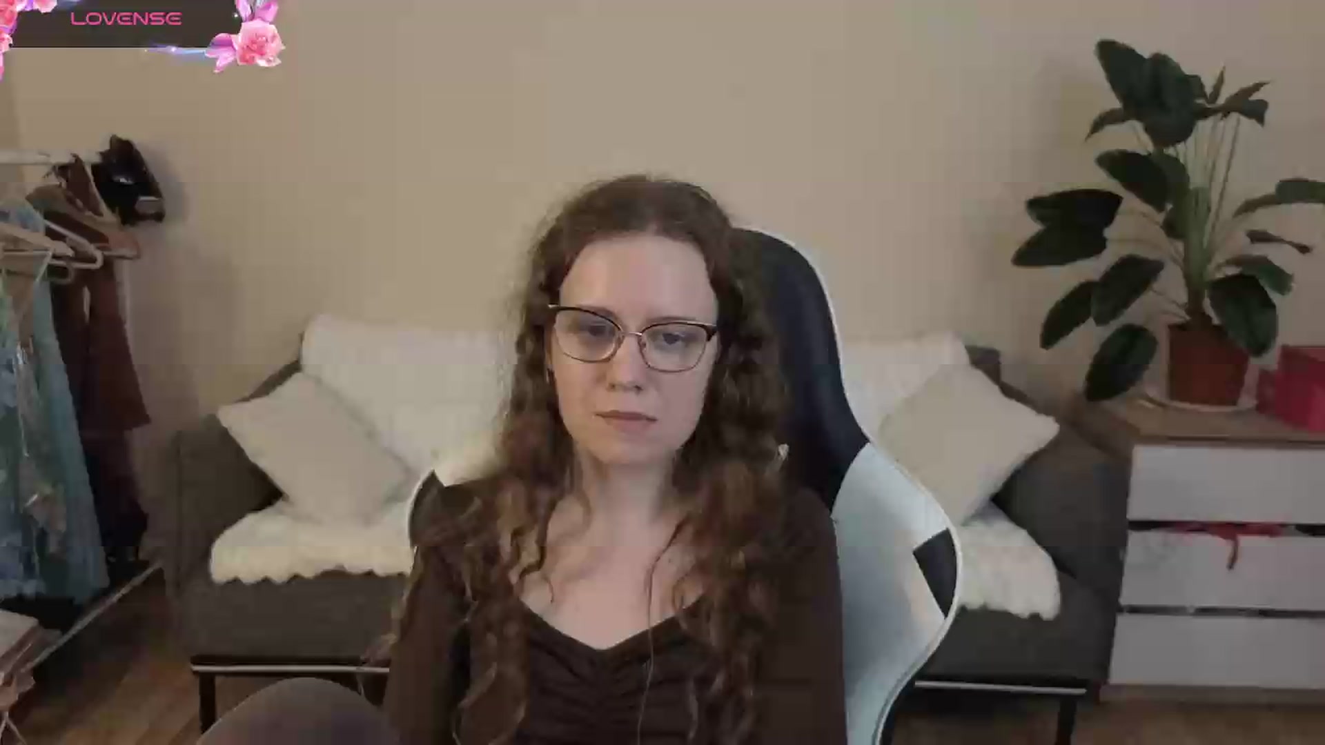 Gallery image thumbnail from BlueFlowerr's myfreecams stream on, 08/24/2026, 22:43 image 12 of 20