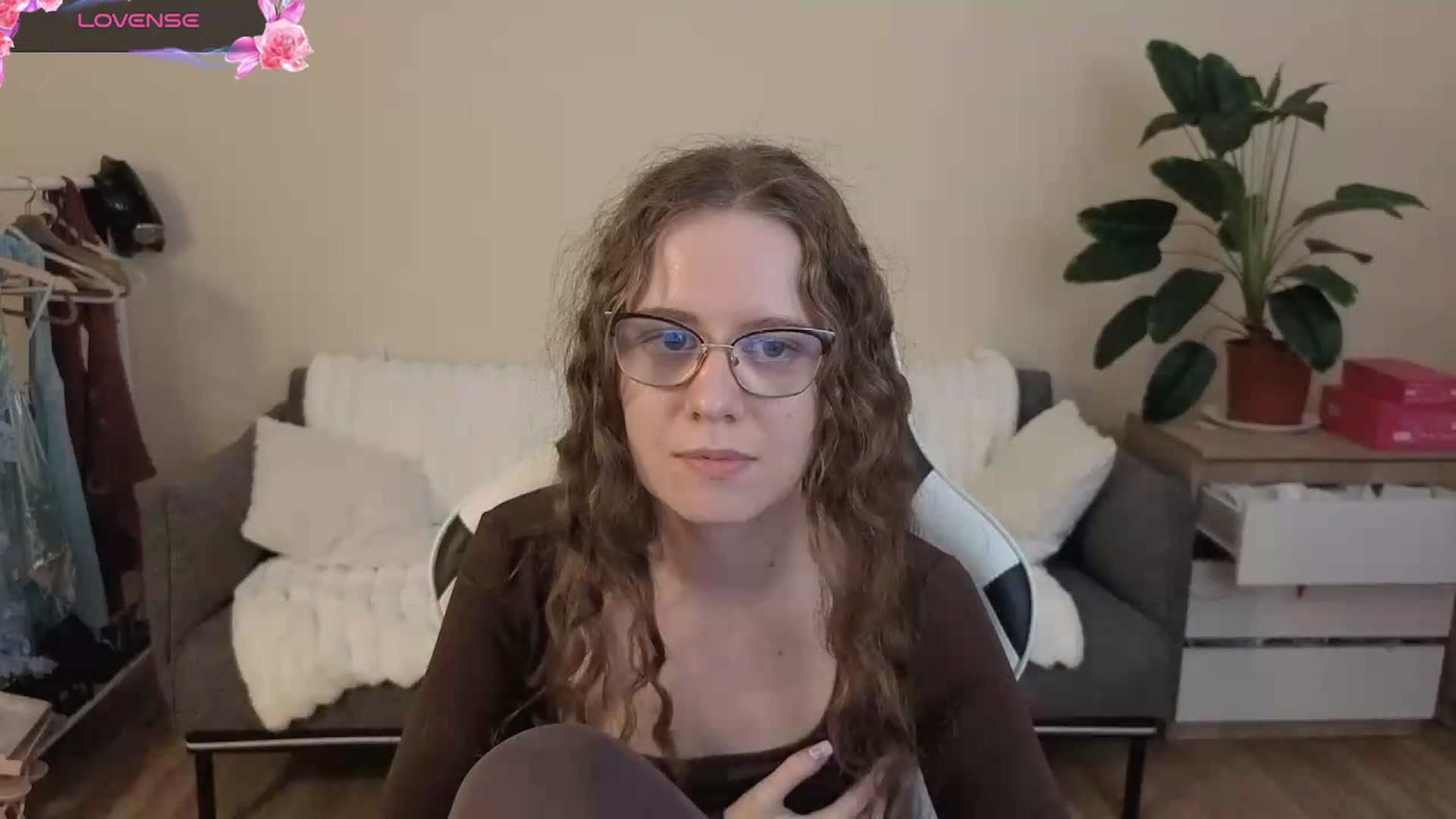 Gallery image thumbnail from BlueFlowerr's myfreecams stream on, 08/25/2026, 24:02 image 3 of 20