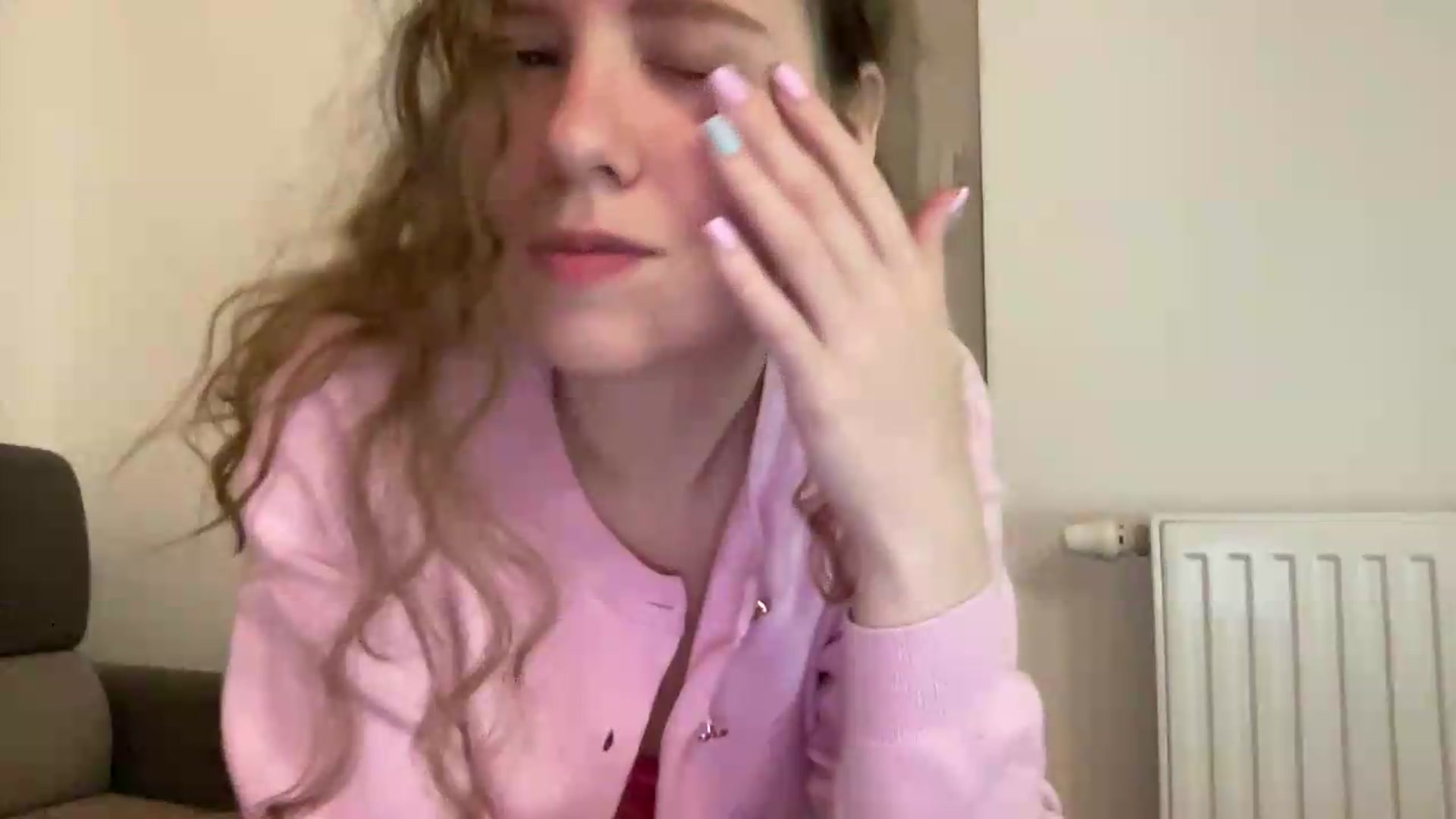 Gallery image thumbnail from BlueFlowerr's myfreecams stream on, 08/25/2026, 20:25 image 11 of 20
