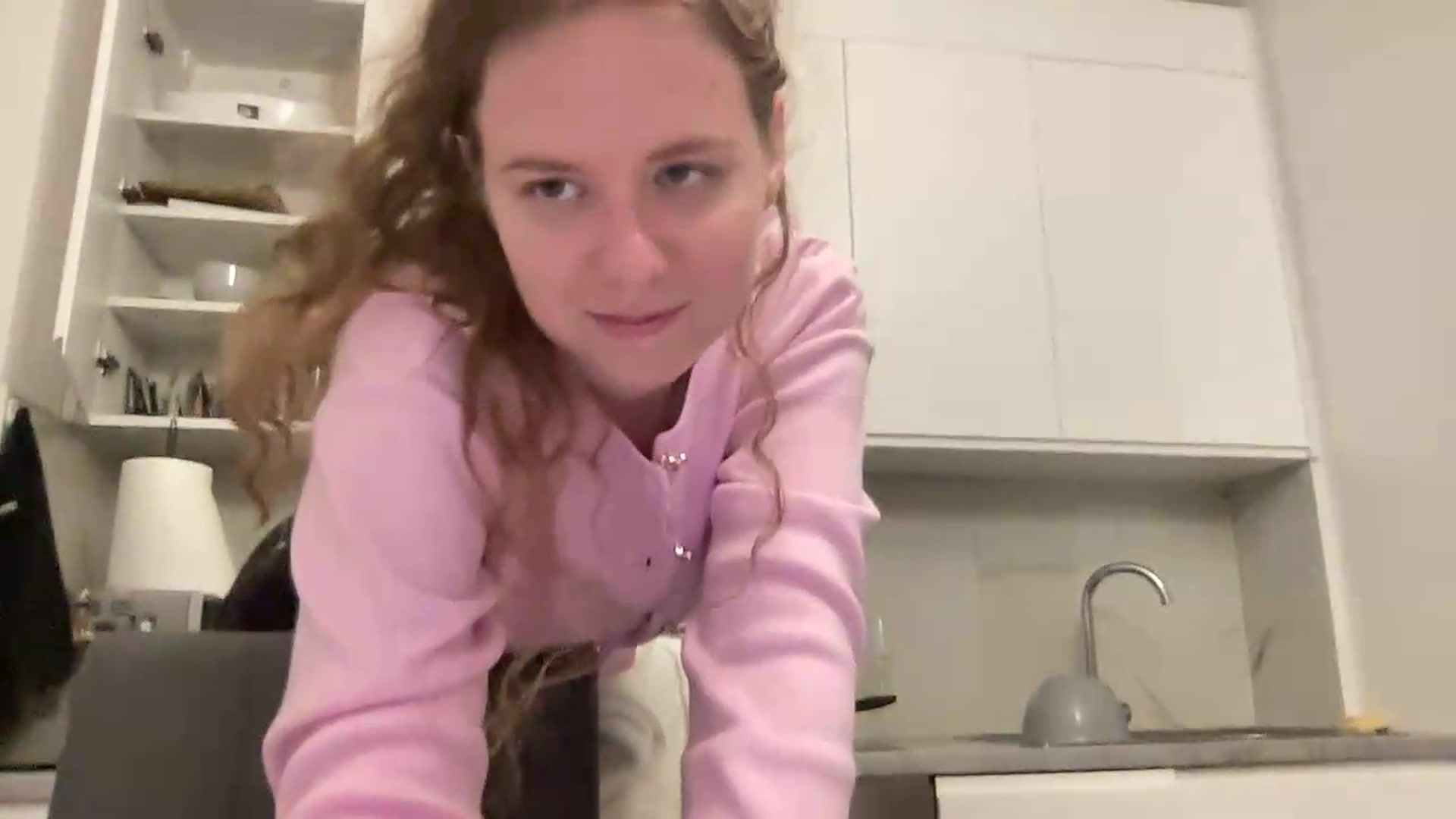 Gallery image thumbnail from BlueFlowerr's myfreecams stream on, 08/26/2026, 24:04 image 10 of 20