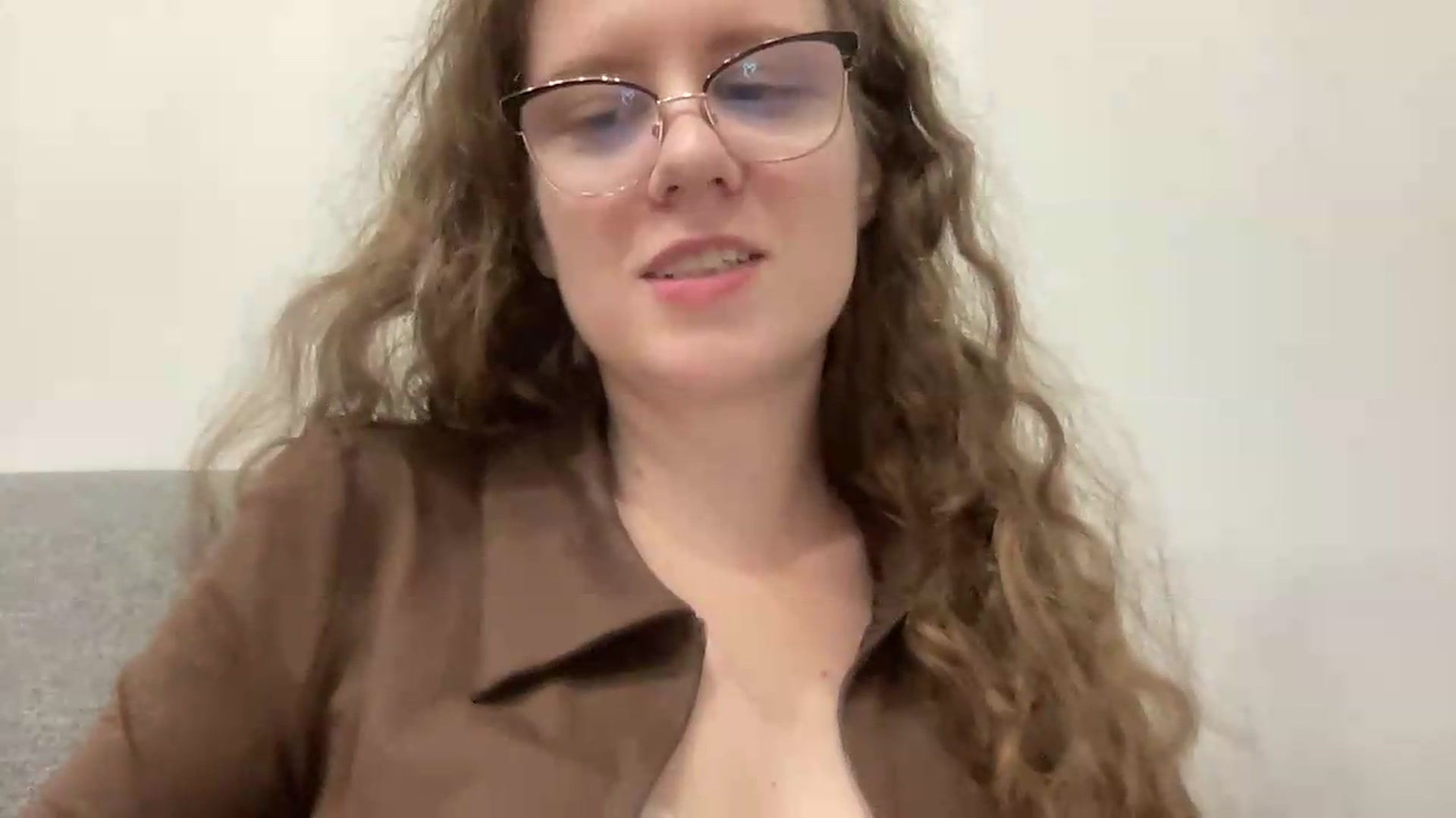 Gallery image thumbnail from BlueFlowerr's myfreecams stream on, 08/26/2026, 22:07 image 6 of 20