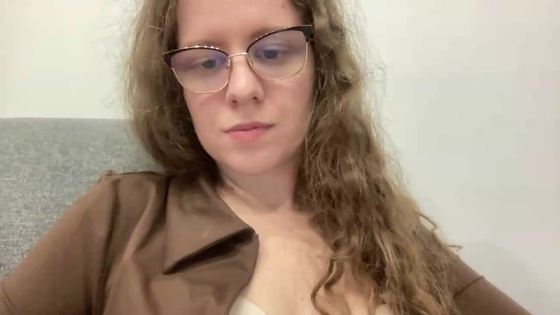 Gallery image thumbnail from BlueFlowerr's myfreecams stream on, 08/26/2026, 23:34 image 12 of 20