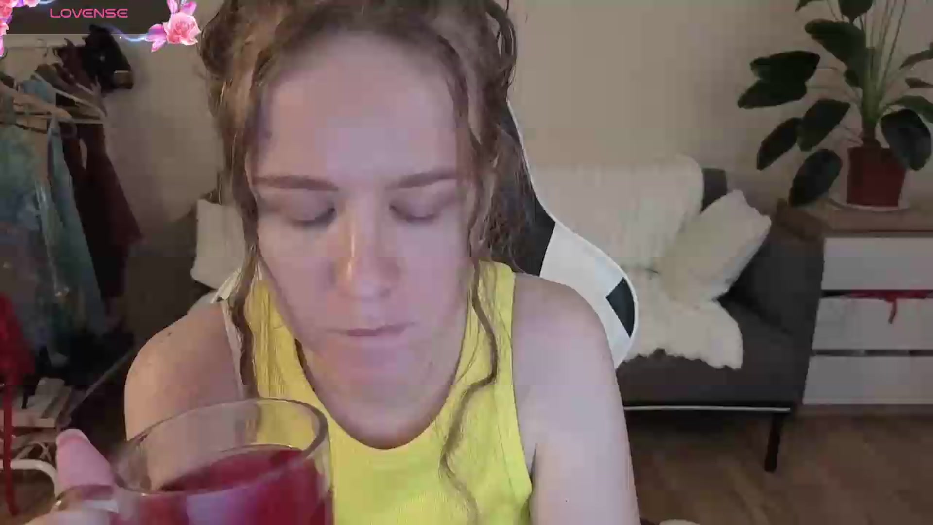 Gallery image thumbnail from BlueFlowerr's myfreecams stream on, 08/27/2026, 22:25 image 1 of 20