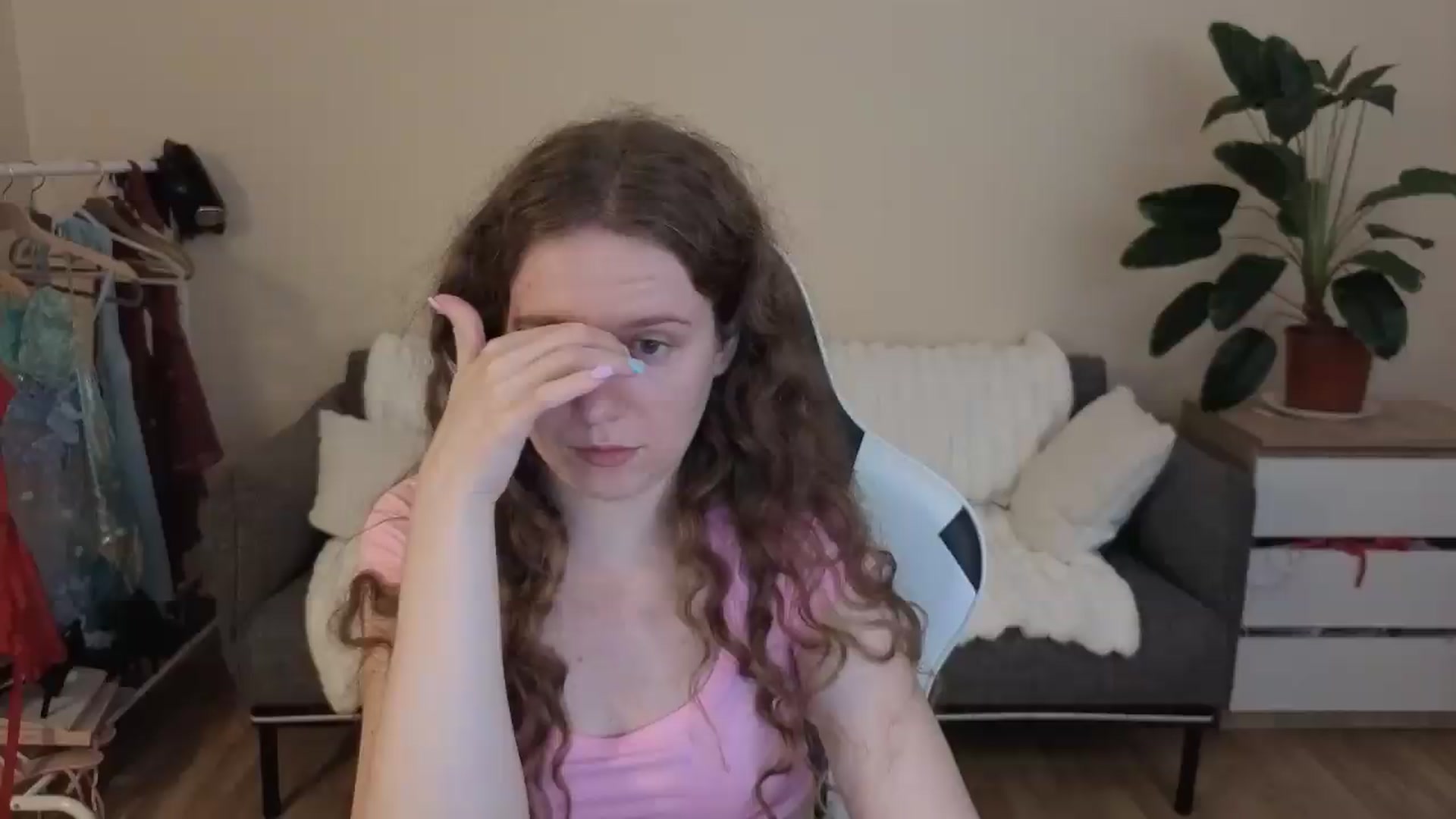 Gallery image thumbnail from BlueFlowerr's myfreecams stream on, 08/28/2026, 17:44 image 1 of 20