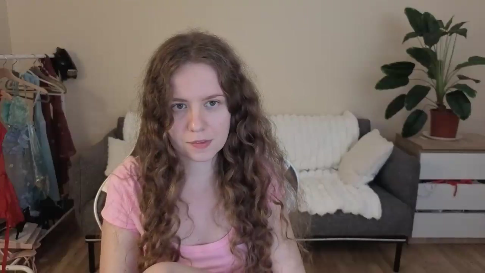 Gallery image thumbnail from BlueFlowerr's myfreecams stream on, 08/28/2026, 17:44 image 15 of 20
