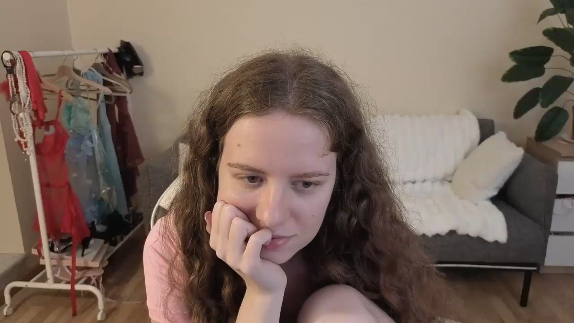 Gallery image thumbnail from BlueFlowerr's myfreecams stream on, 08/28/2026, 20:29 image 7 of 20