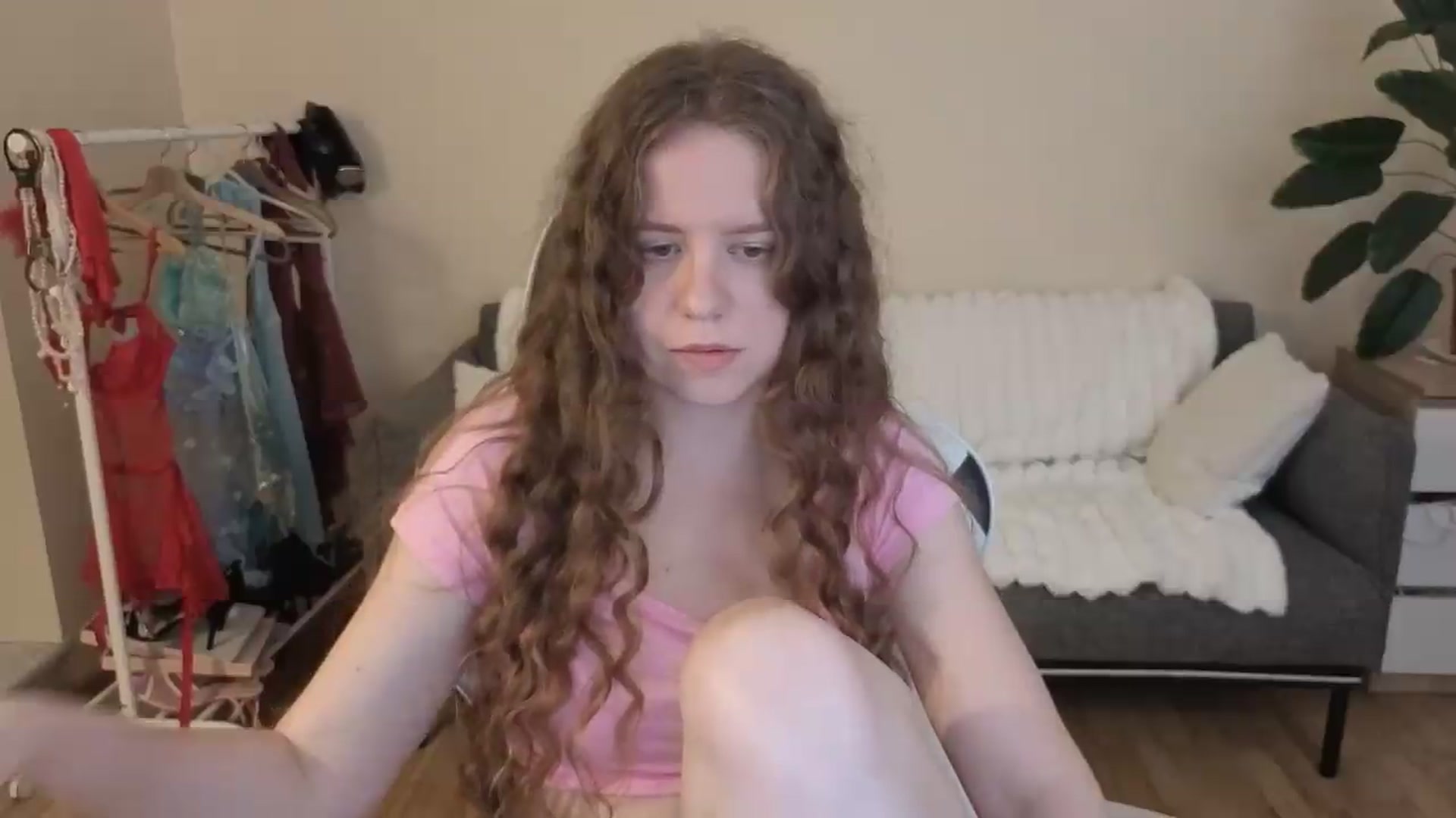 Gallery image thumbnail from BlueFlowerr's myfreecams stream on, 08/28/2026, 20:29 image 9 of 20