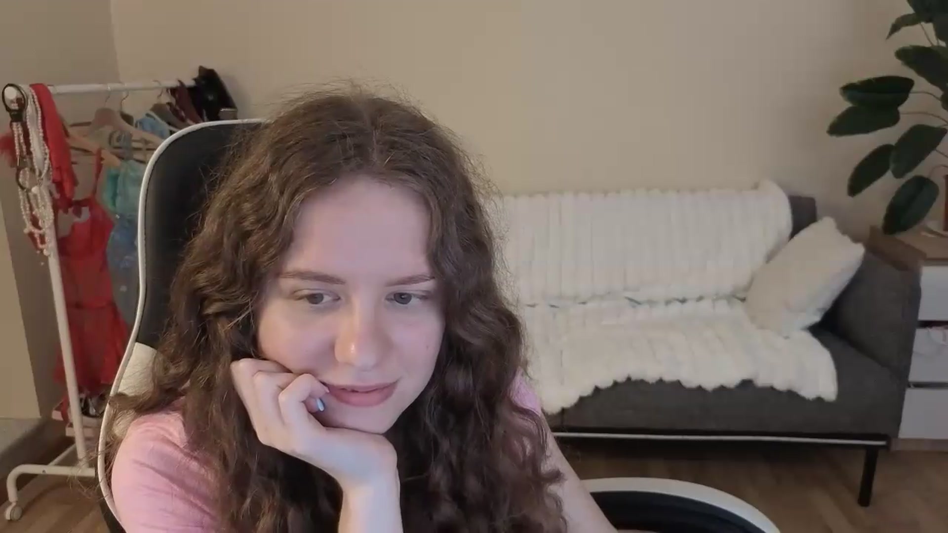 Gallery image thumbnail from BlueFlowerr's myfreecams stream on, 08/28/2026, 20:29 image 12 of 20