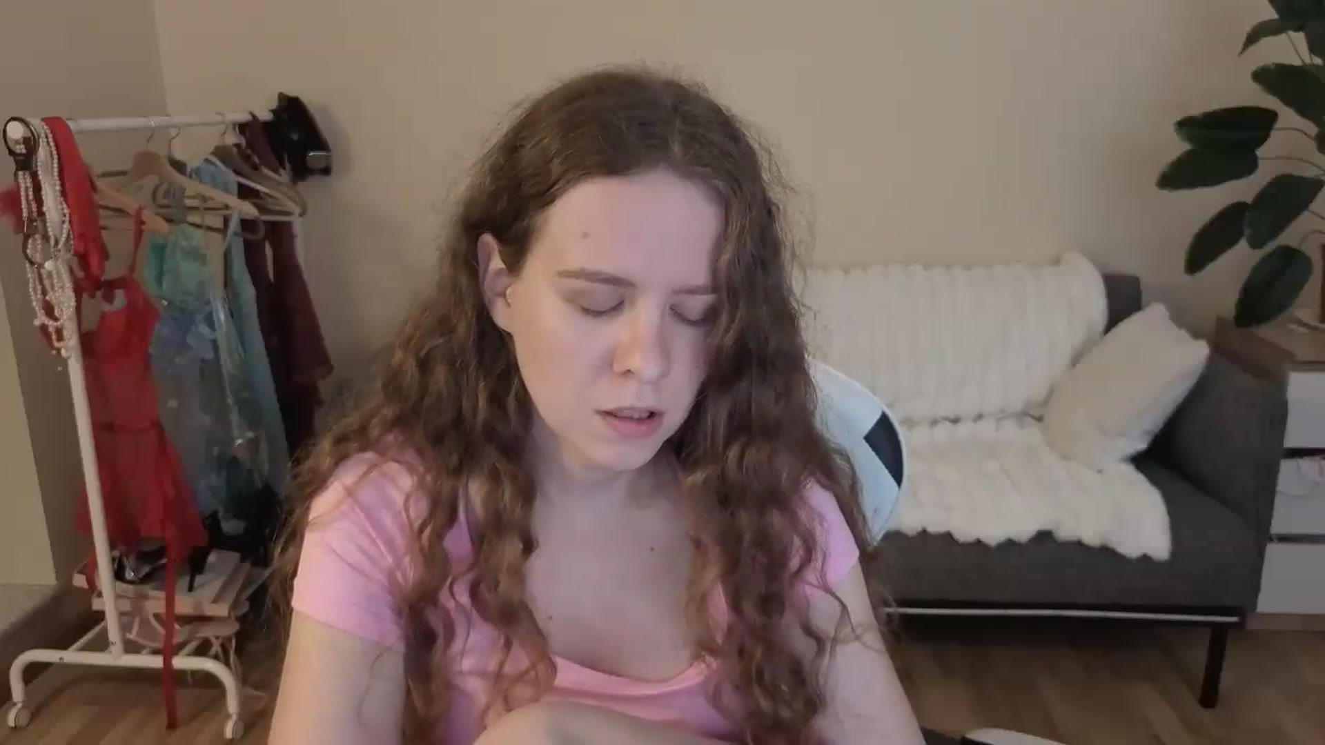 Gallery image thumbnail from BlueFlowerr's myfreecams stream on, 08/28/2026, 20:29 image 10 of 20