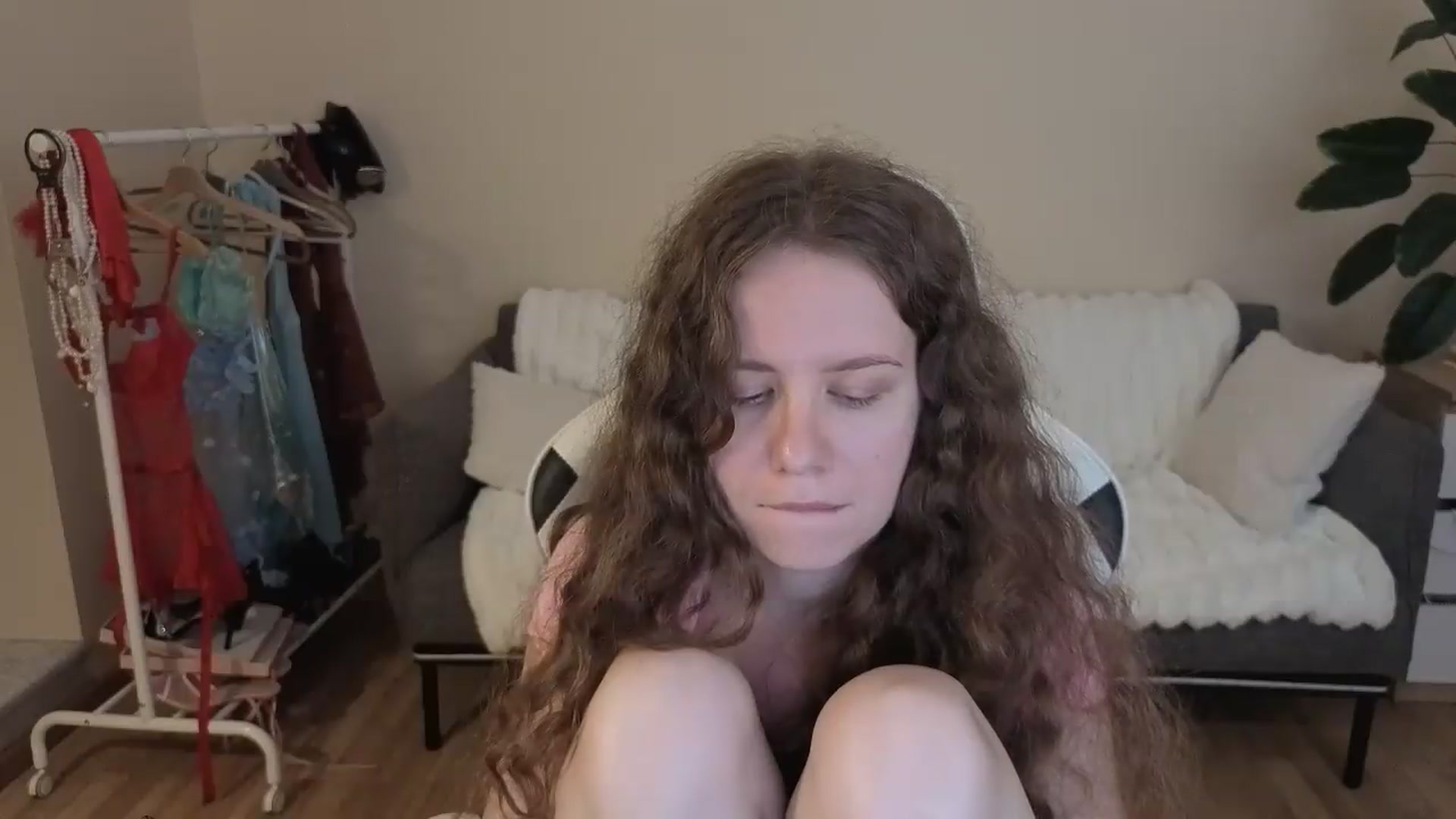 Gallery image thumbnail from BlueFlowerr's myfreecams stream on, 08/28/2026, 21:43 image 13 of 20