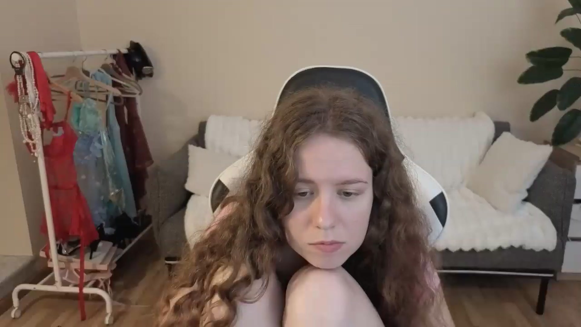 Gallery image thumbnail from BlueFlowerr's myfreecams stream on, 08/28/2026, 21:43 image 8 of 20