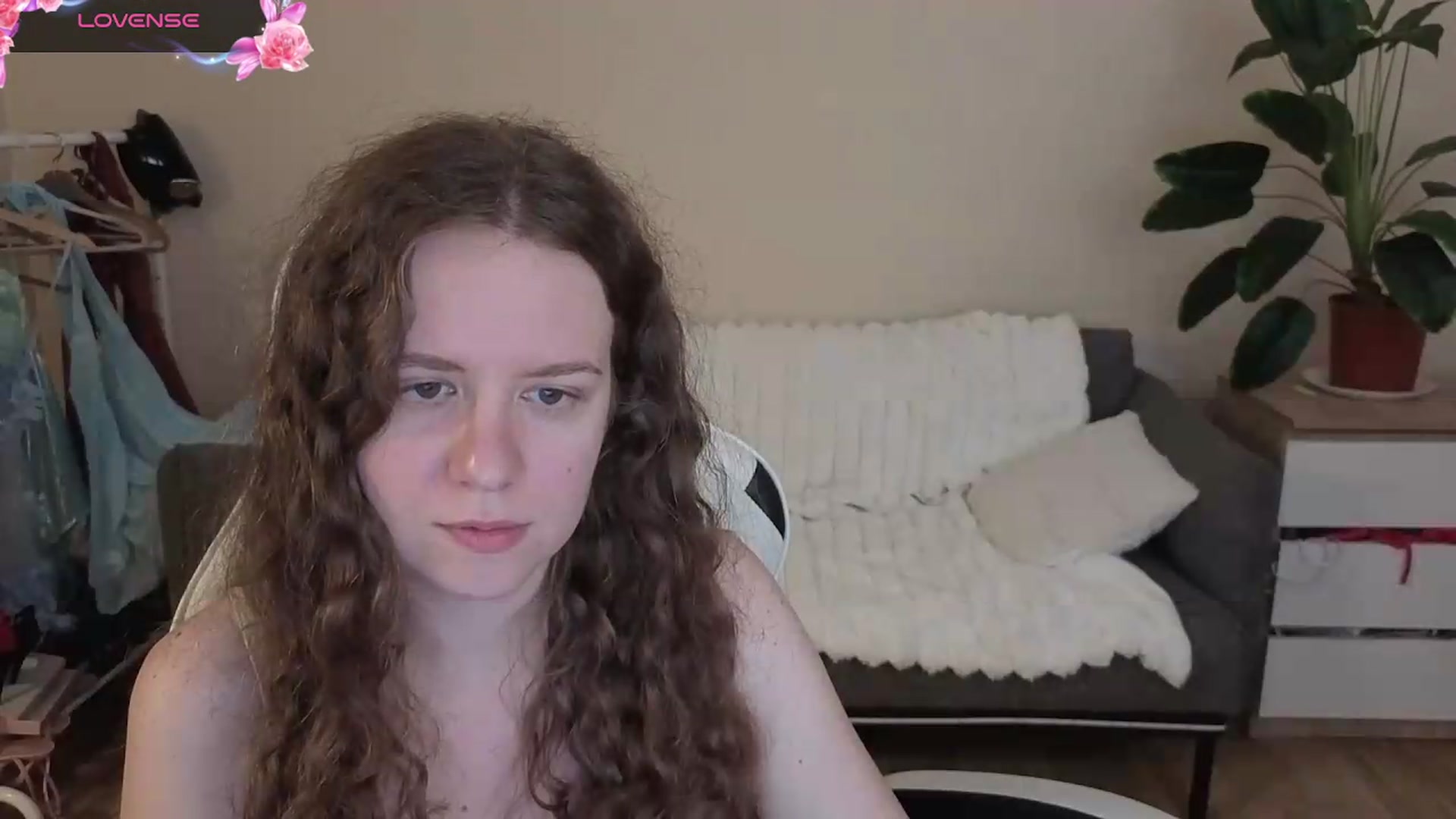 Gallery image thumbnail from BlueFlowerr's myfreecams stream on, 08/29/2026, 17:48 image 16 of 20