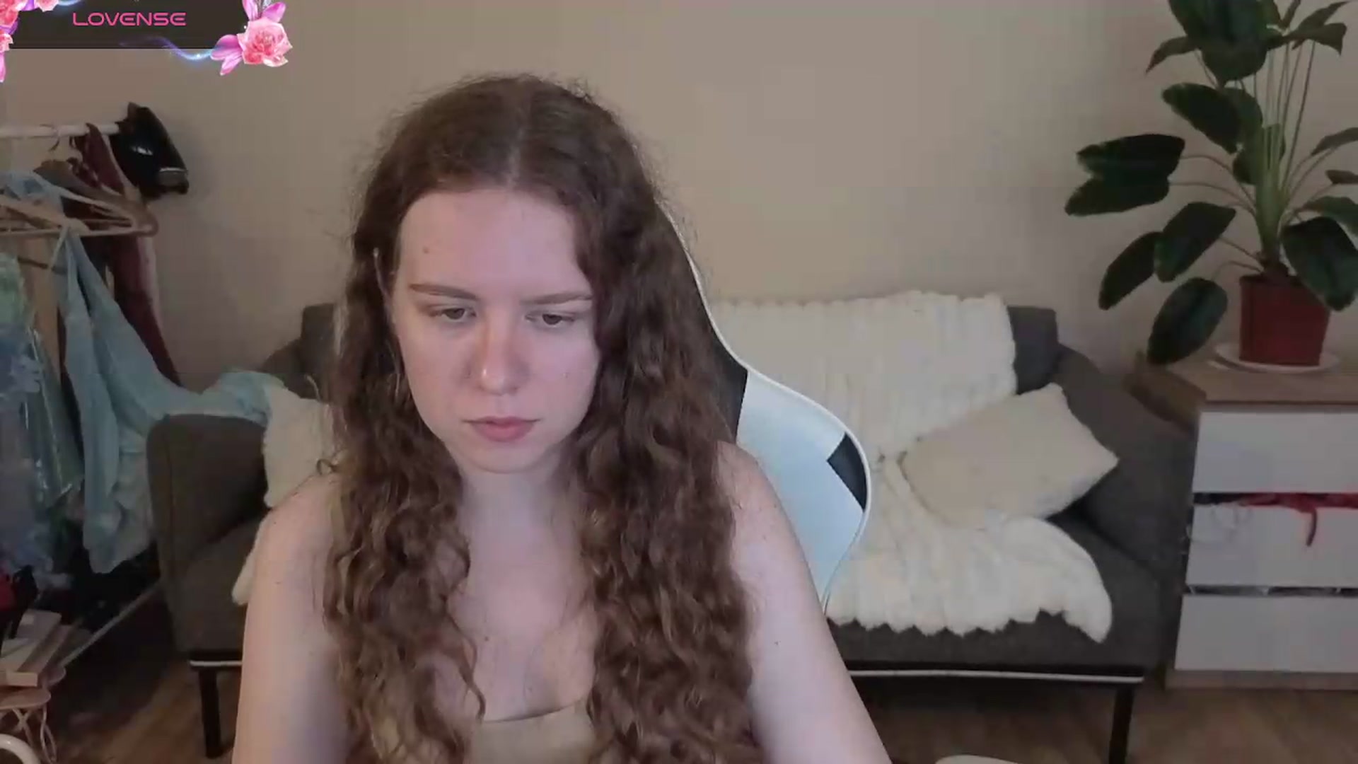 Gallery image thumbnail from BlueFlowerr's myfreecams stream on, 08/29/2026, 17:48 image 4 of 20