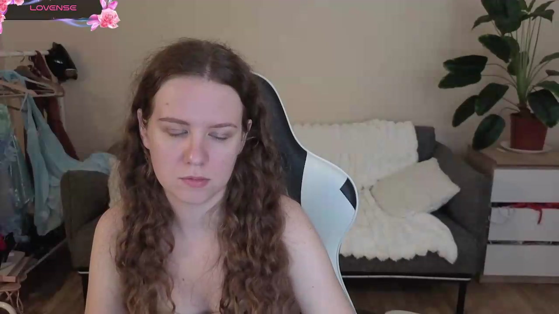 Gallery image thumbnail from BlueFlowerr's myfreecams stream on, 08/29/2026, 17:48 image 7 of 20
