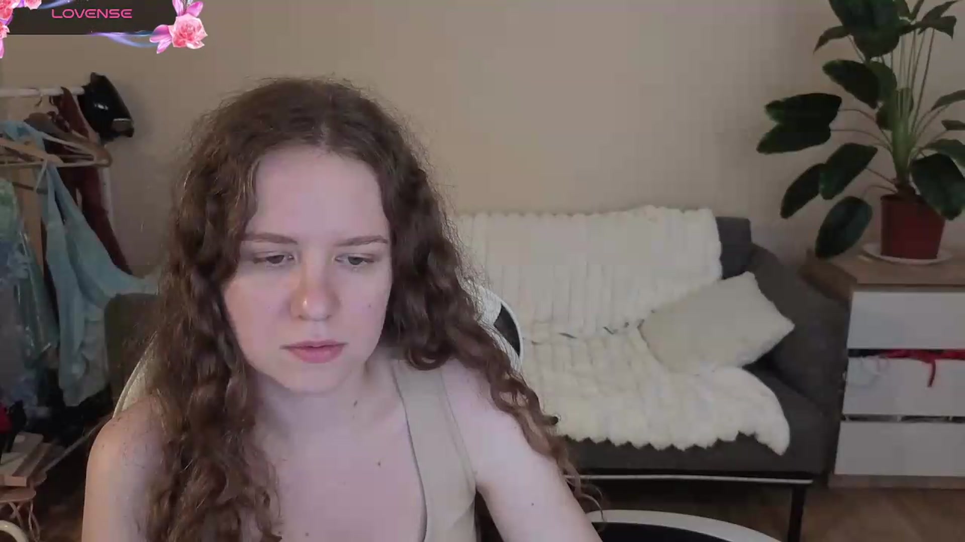 Gallery image thumbnail from BlueFlowerr's myfreecams stream on, 08/29/2026, 17:48 image 19 of 20