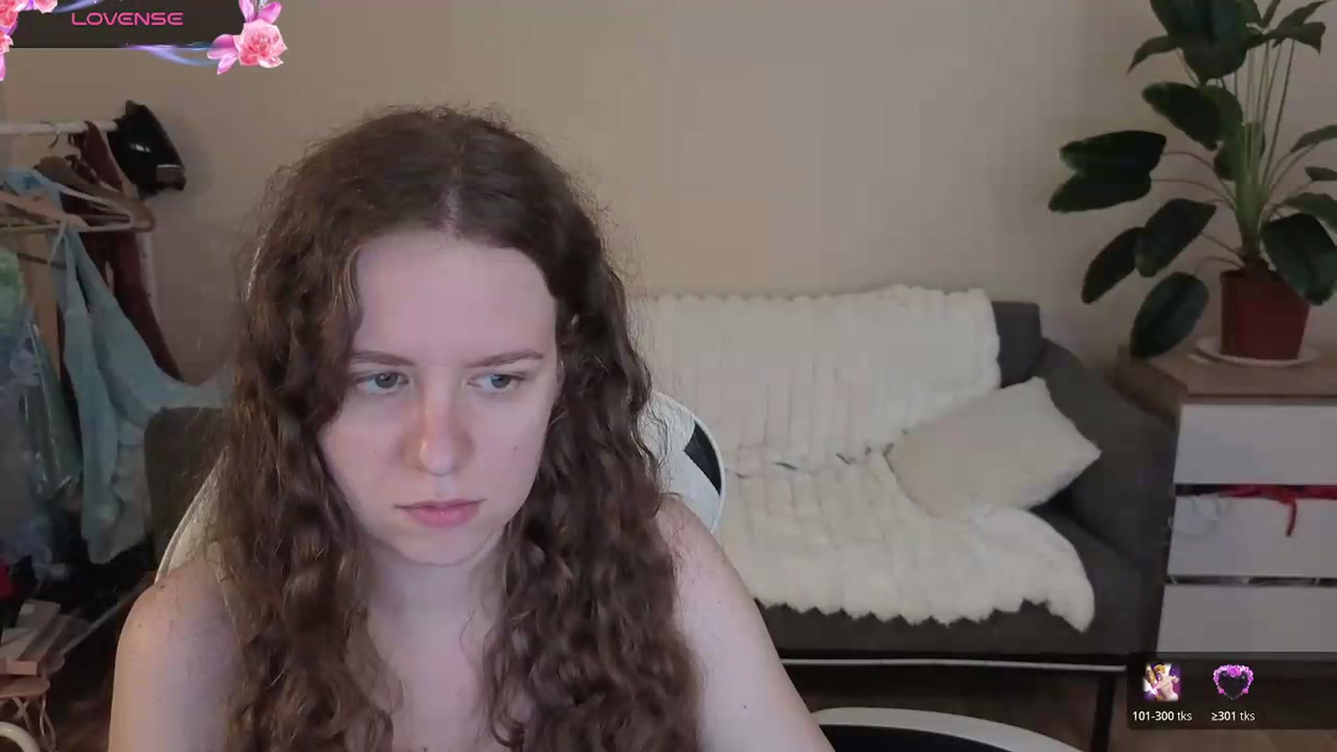 Gallery image thumbnail from BlueFlowerr's myfreecams stream on, 08/29/2026, 17:48 image 15 of 20