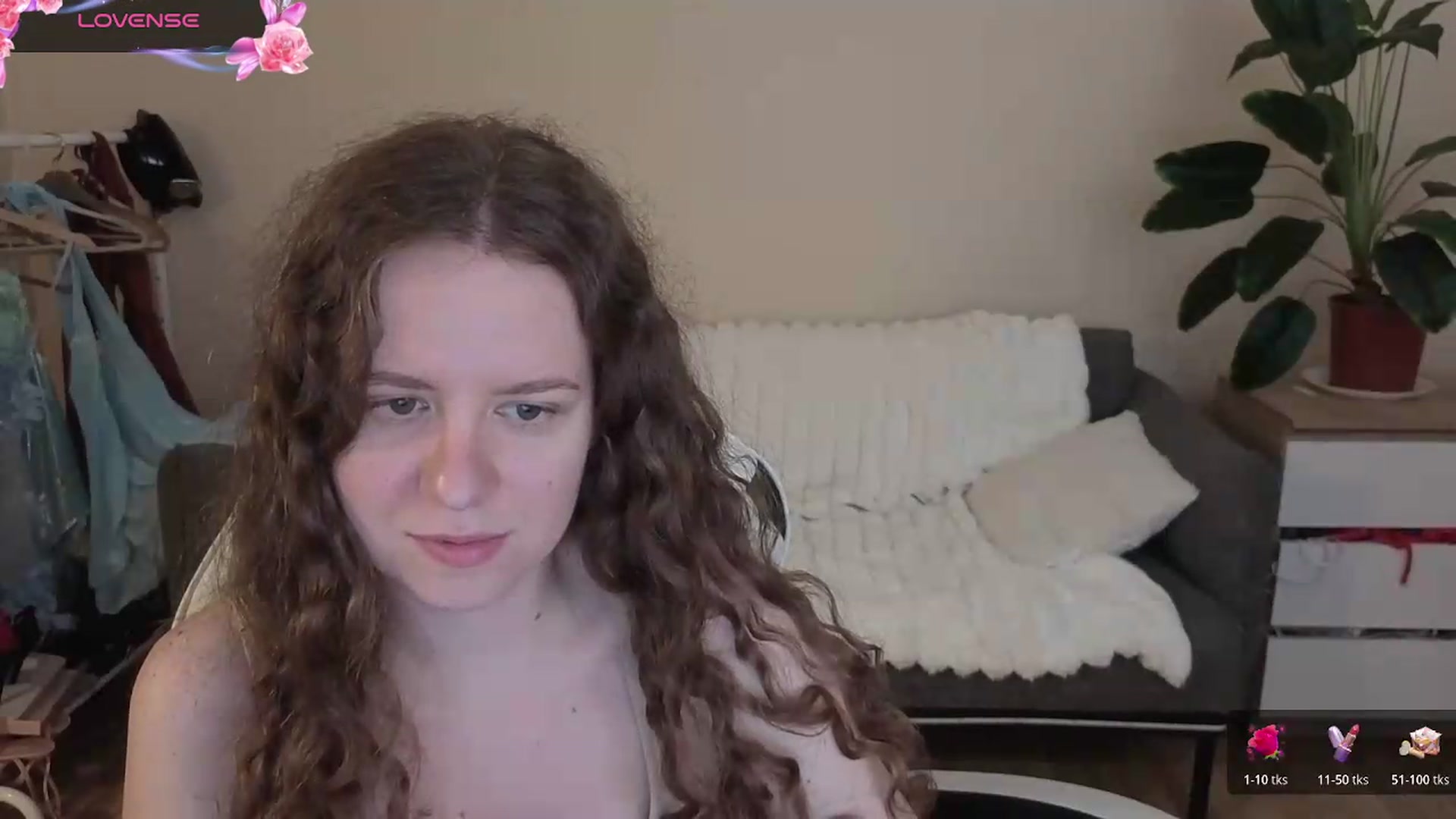 Gallery image thumbnail from BlueFlowerr's myfreecams stream on, 08/29/2026, 17:48 image 17 of 20