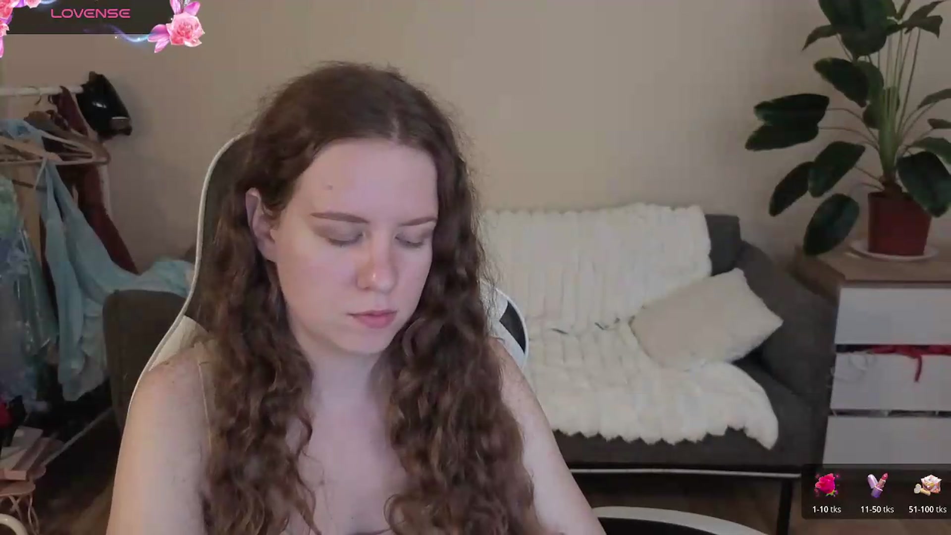 Gallery image thumbnail from BlueFlowerr's myfreecams stream on, 08/29/2026, 17:48 image 12 of 20
