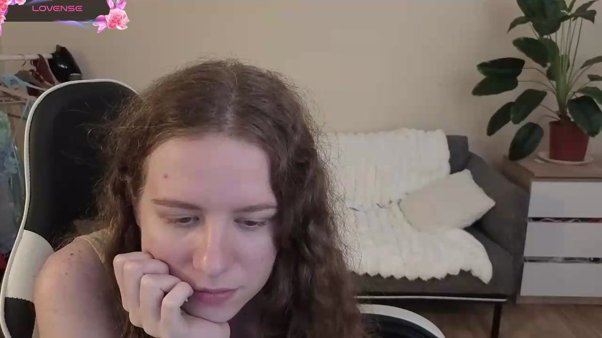 Gallery image thumbnail from BlueFlowerr's myfreecams stream on, 08/29/2026, 18:26 image 6 of 20
