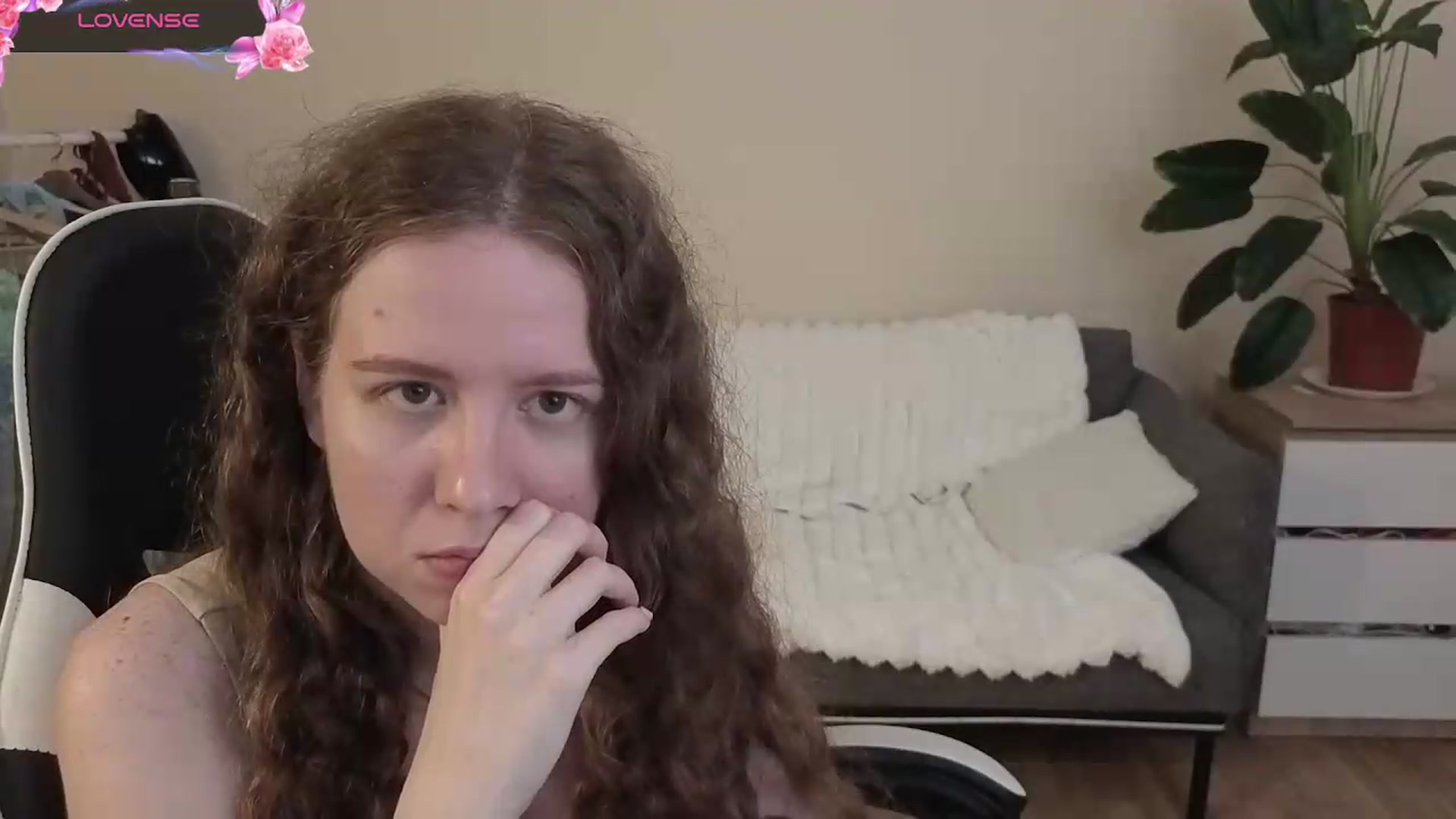 Gallery image thumbnail from BlueFlowerr's myfreecams stream on, 08/29/2026, 18:26 image 14 of 20