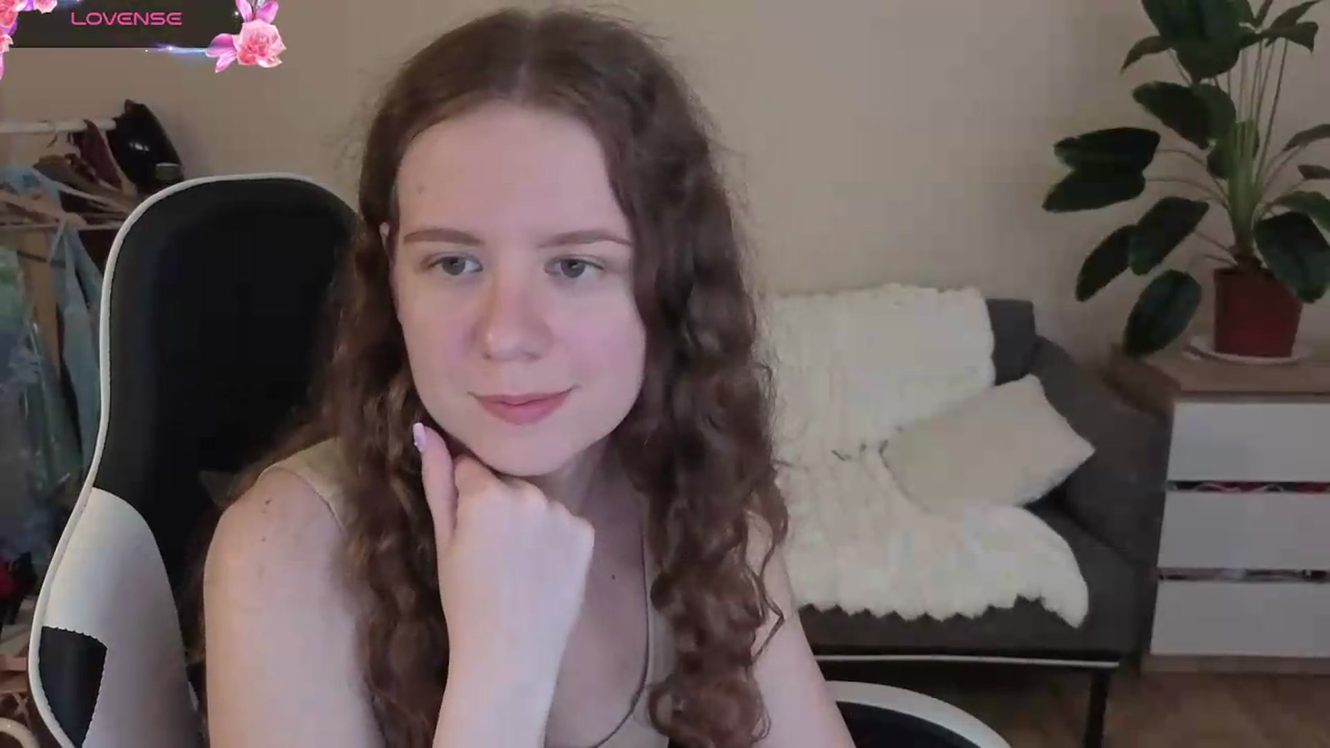 Gallery image thumbnail from BlueFlowerr's myfreecams stream on, 08/29/2026, 18:26 image 3 of 20