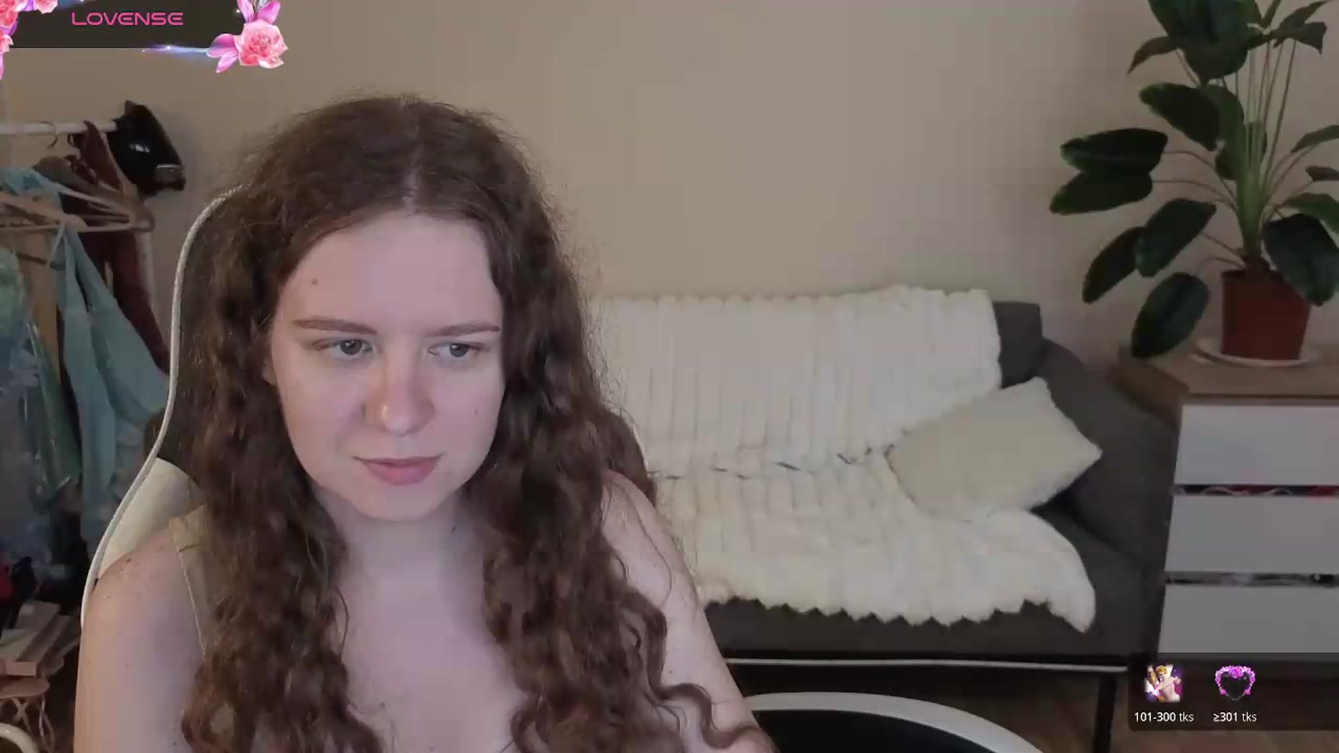 Gallery image thumbnail from BlueFlowerr's myfreecams stream on, 08/29/2026, 18:26 image 17 of 20