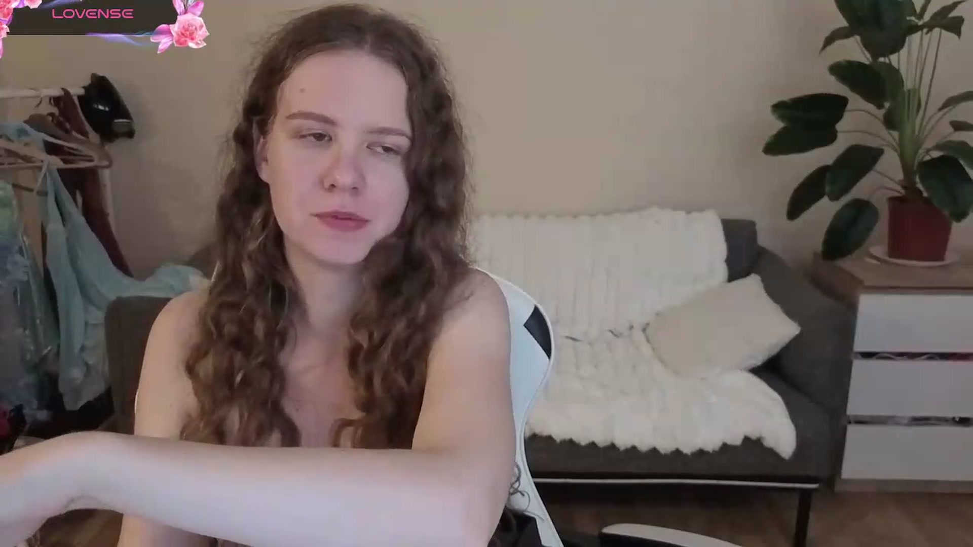 Gallery image thumbnail from BlueFlowerr's myfreecams stream on, 08/29/2026, 18:26 image 10 of 20