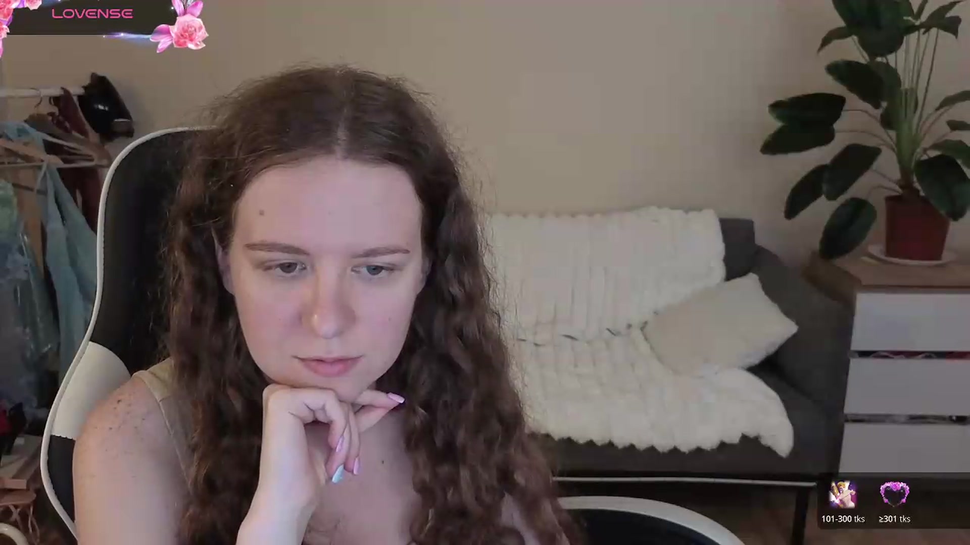 Gallery image thumbnail from BlueFlowerr's myfreecams stream on, 08/29/2026, 18:26 image 15 of 20