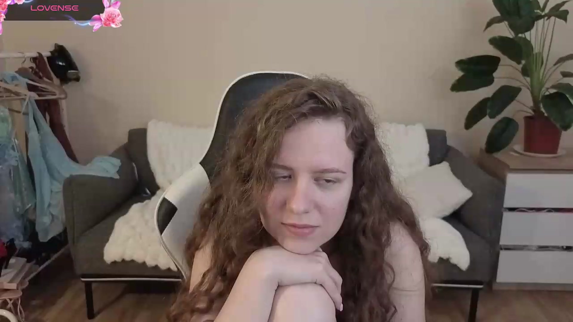 Gallery image thumbnail from BlueFlowerr's myfreecams stream on, 08/29/2026, 19:55 image 8 of 20