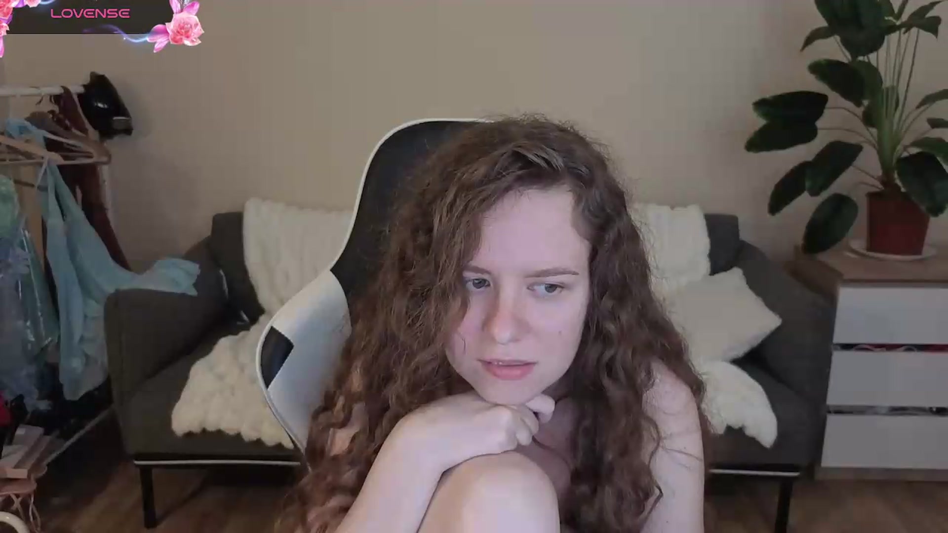 Gallery image thumbnail from BlueFlowerr's myfreecams stream on, 08/29/2026, 19:55 image 4 of 20