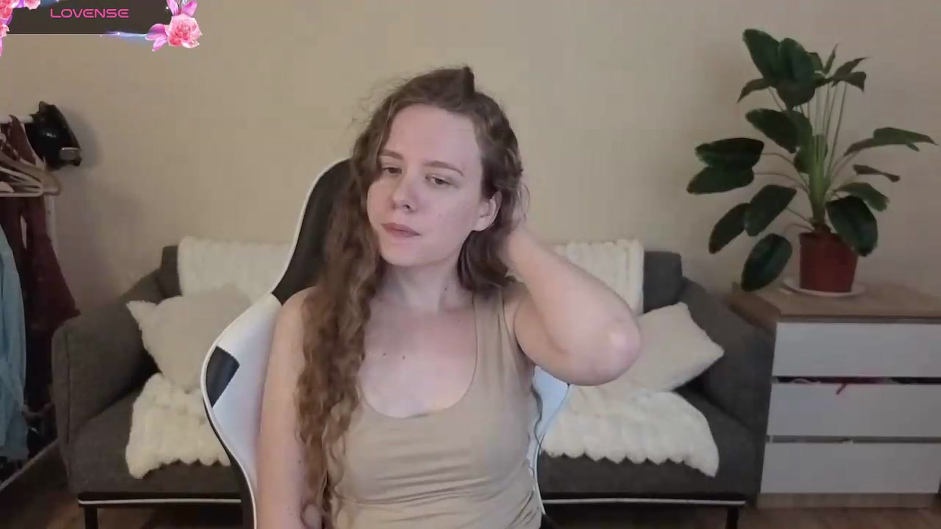 Gallery image thumbnail from BlueFlowerr's myfreecams stream on, 08/29/2026, 22:39 image 15 of 20